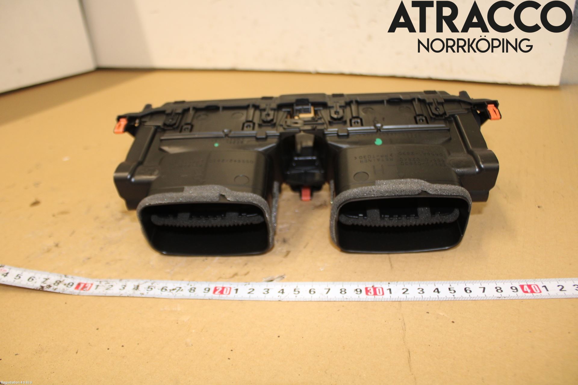 Toyota COROLLA 19- Defrosterkanal-Munstycke