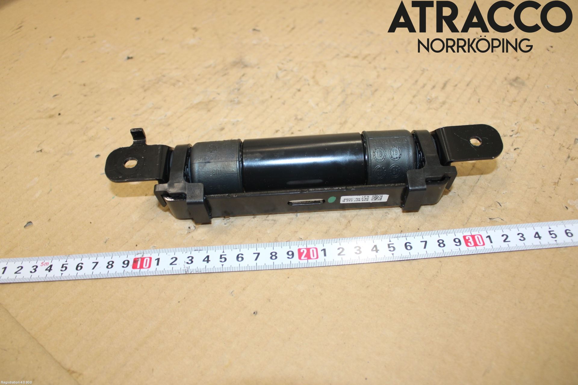 Audi Q3 F3 19- Vibrationsdämpare