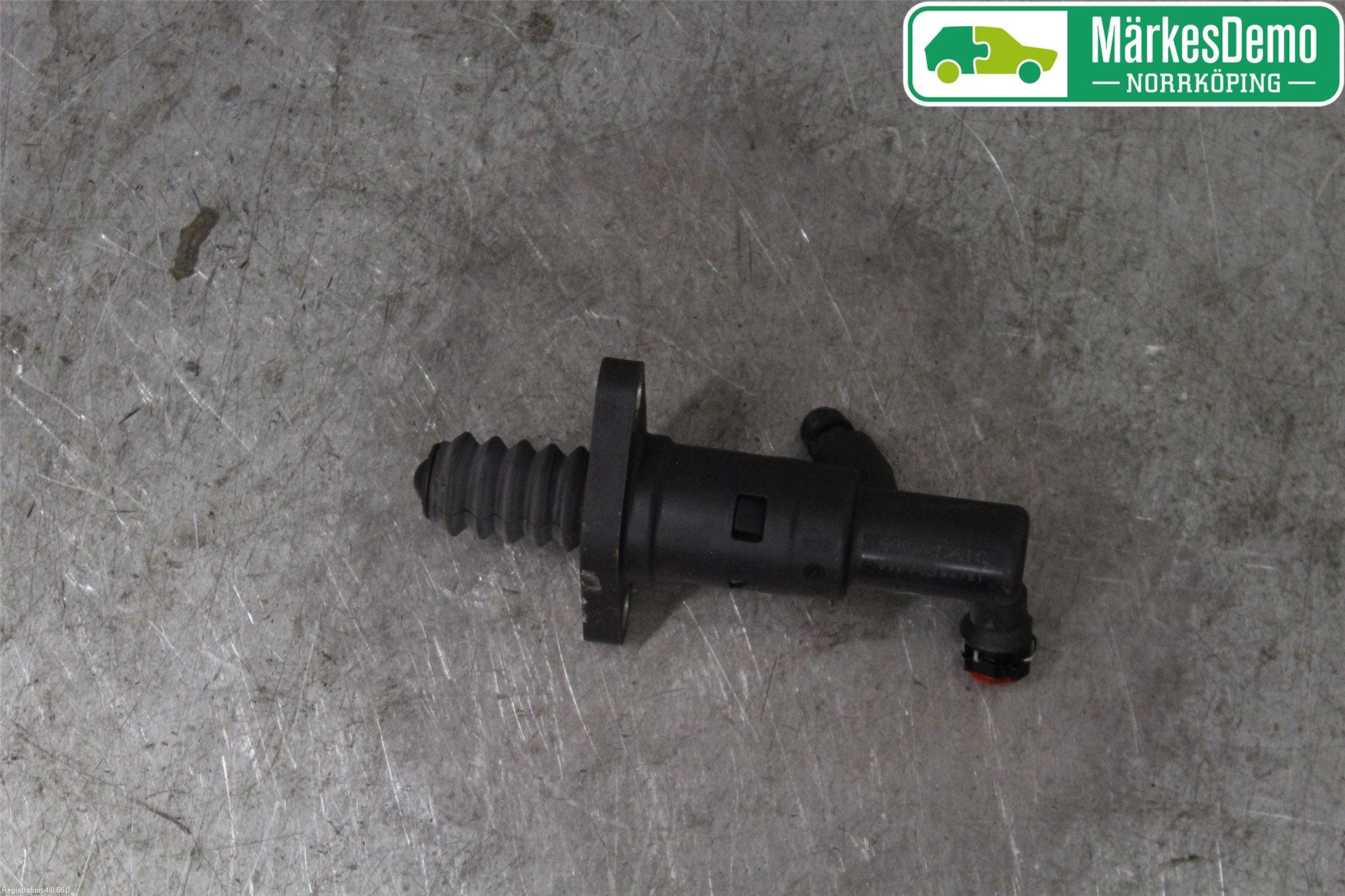 Volkswagen VW GOLF / E-GOLF VII 13-20 Kopplingscylinder Slav