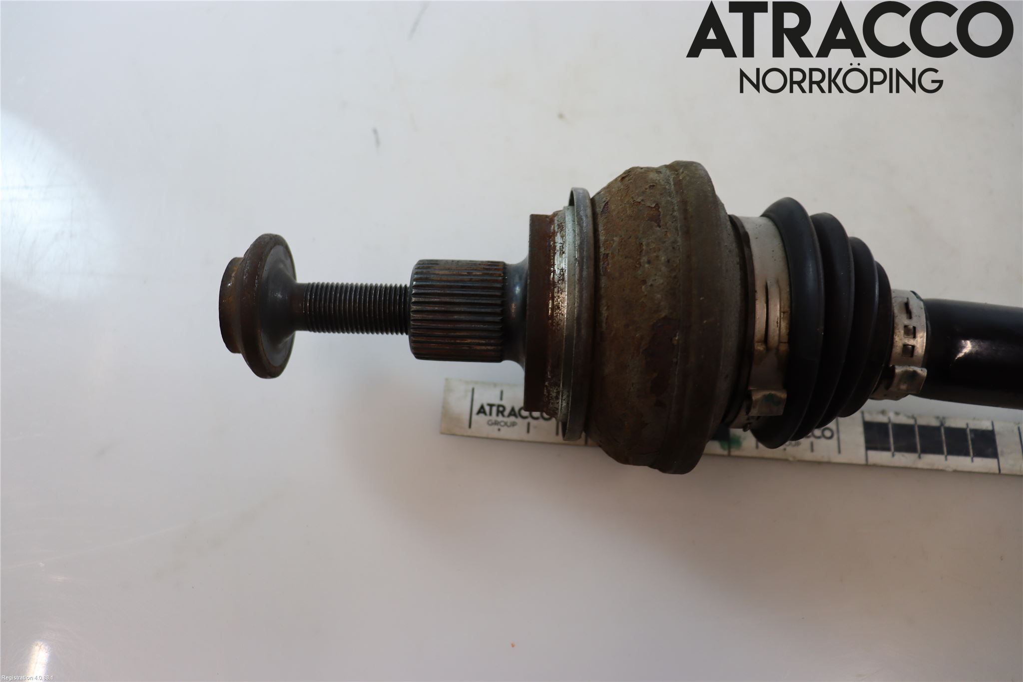 Audi A4/S4 B9 20- Drivaxel Bak Höger