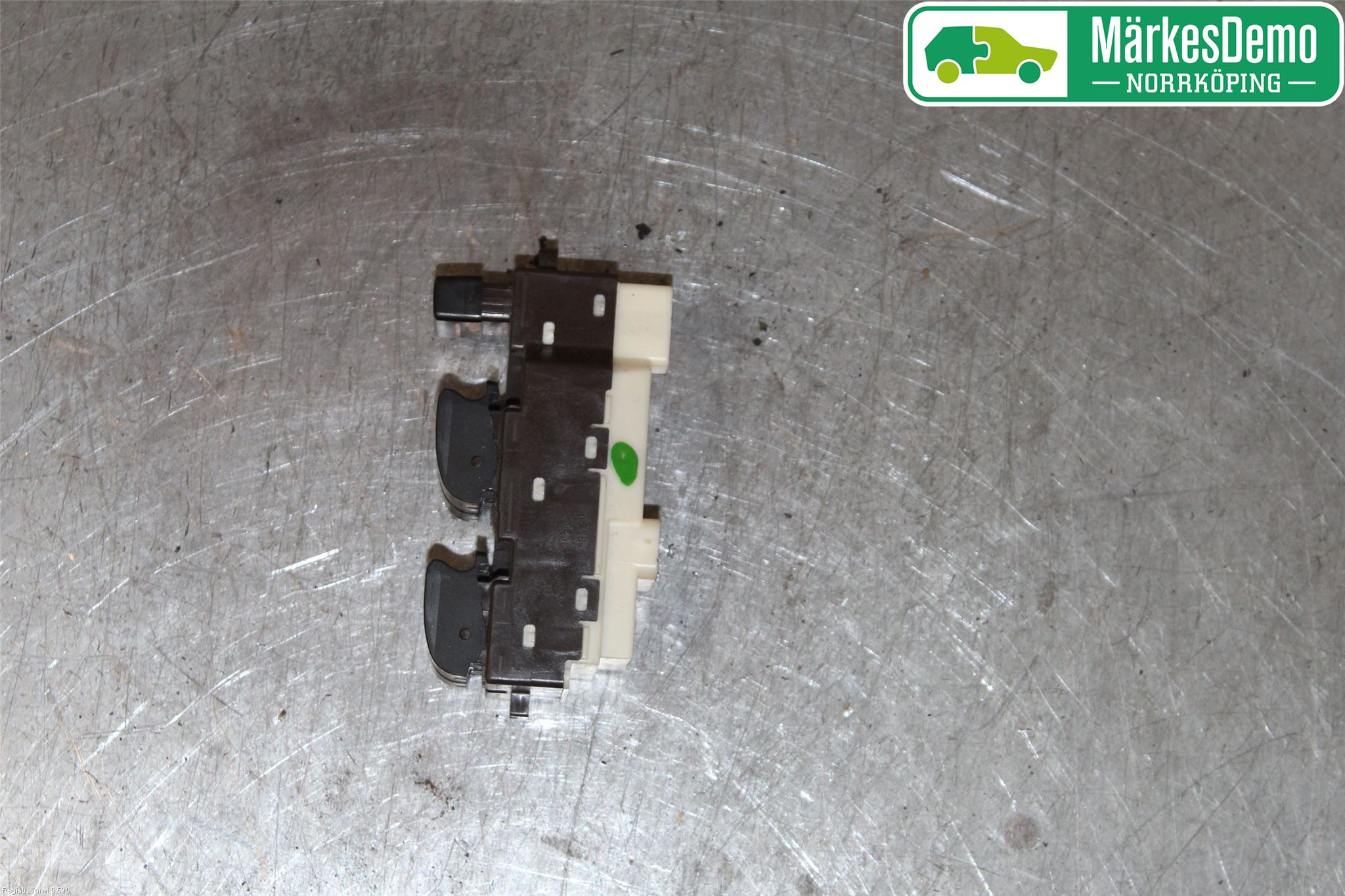 Subaru JUSTY      N Strömställare Elhiss