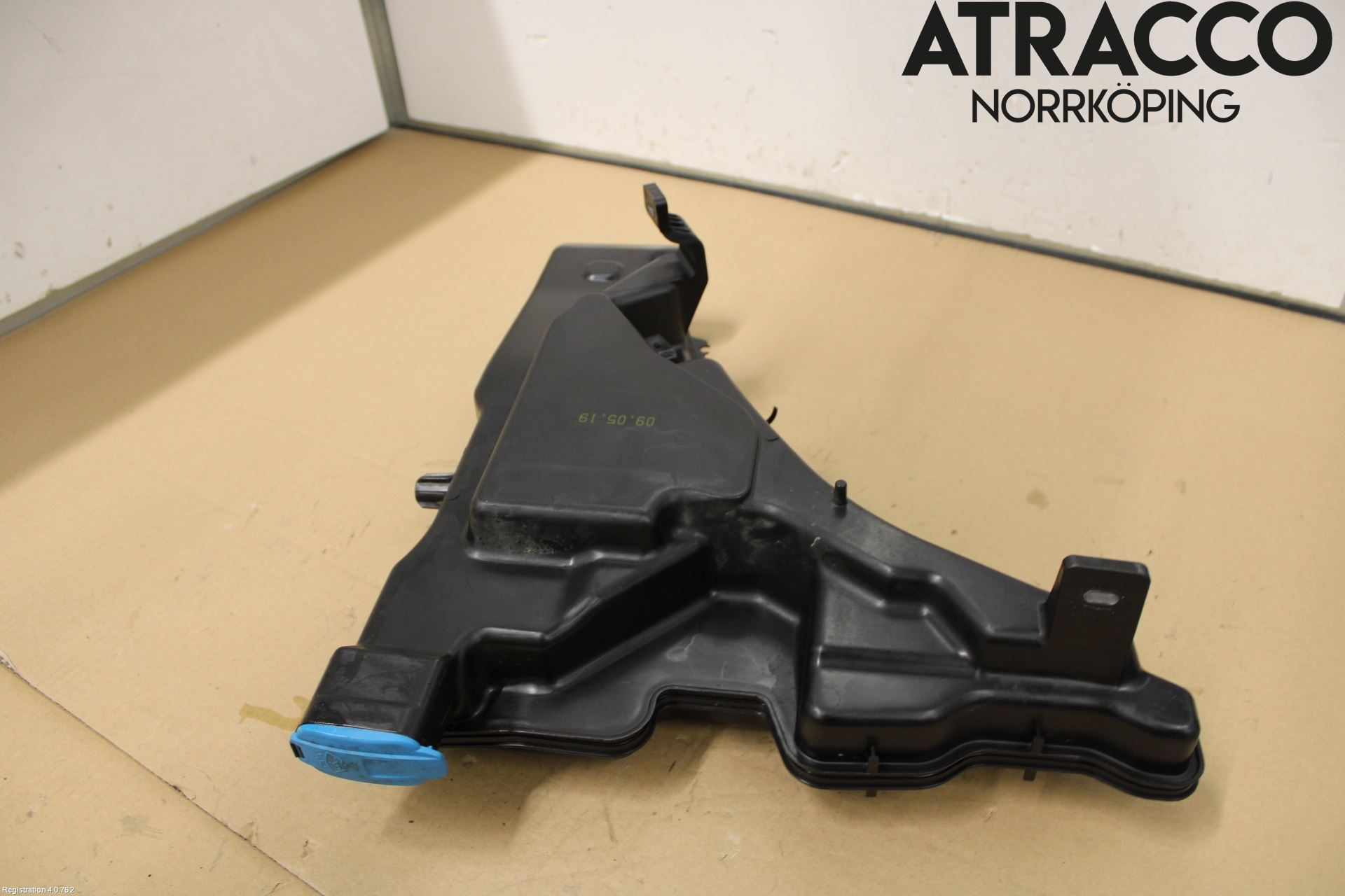 Audi A4/S4 B9 20- Spolartank Vindruta-Strål