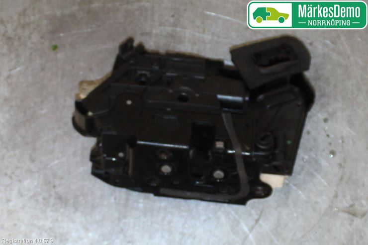 Volkswagen VW POLO 10-17 Låskista-Dörrlås