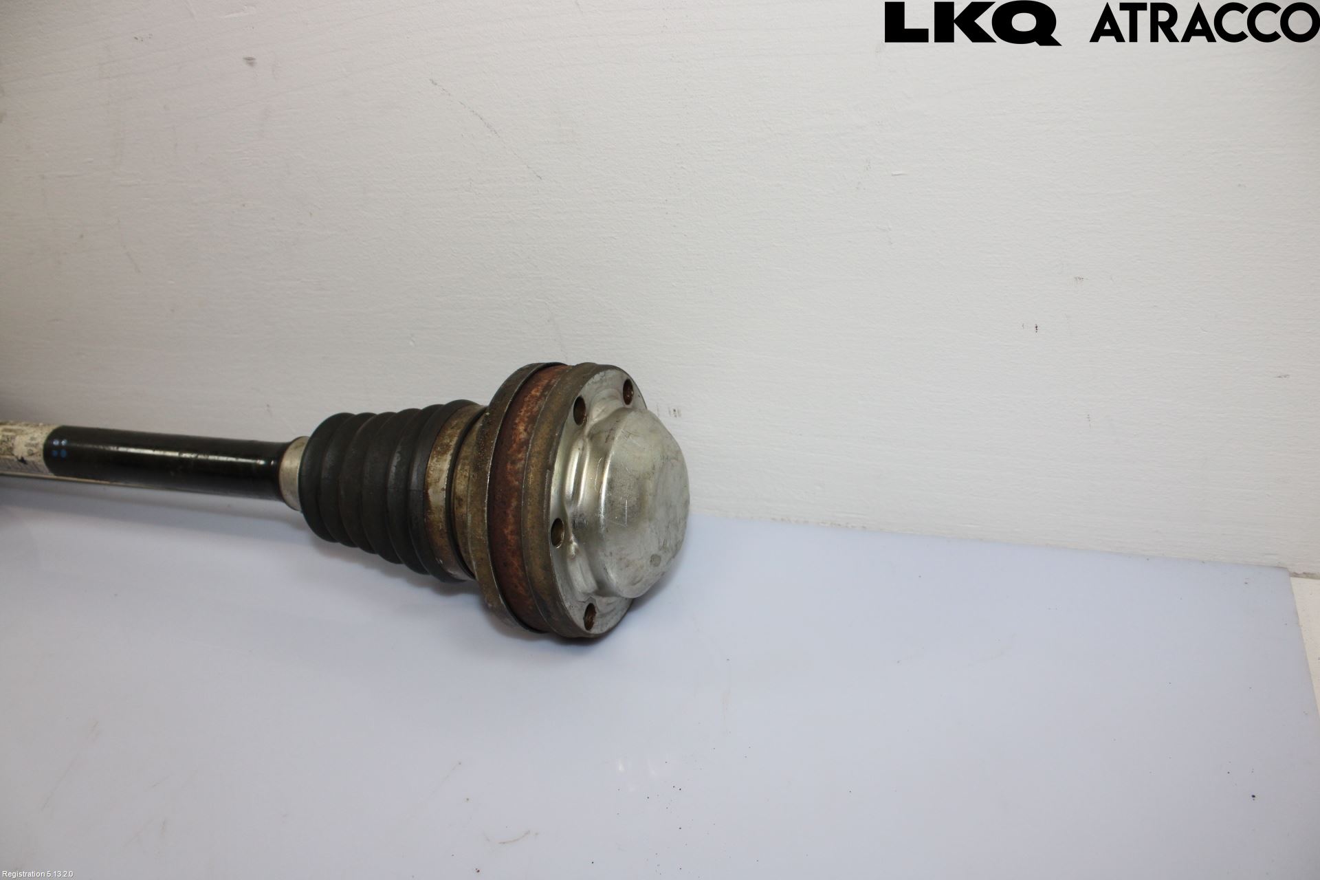 Volkswagen VW CADDY 16-20 Drivaxel Fram Höger