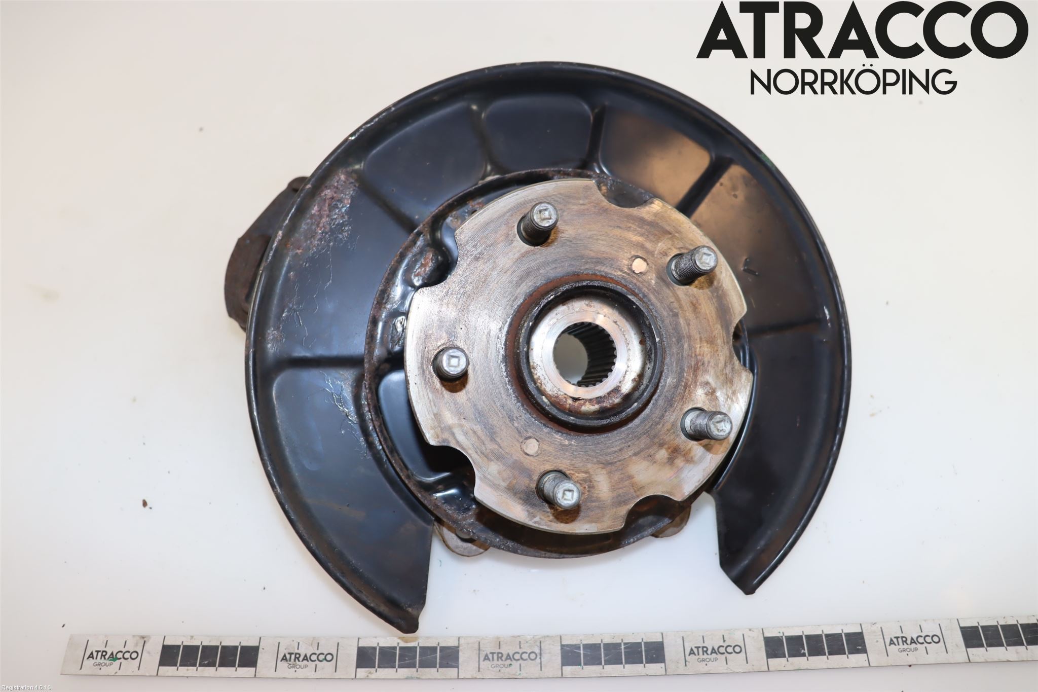 Toyota RAV4 13-18 Hjullagerhus-Spindel Vä B