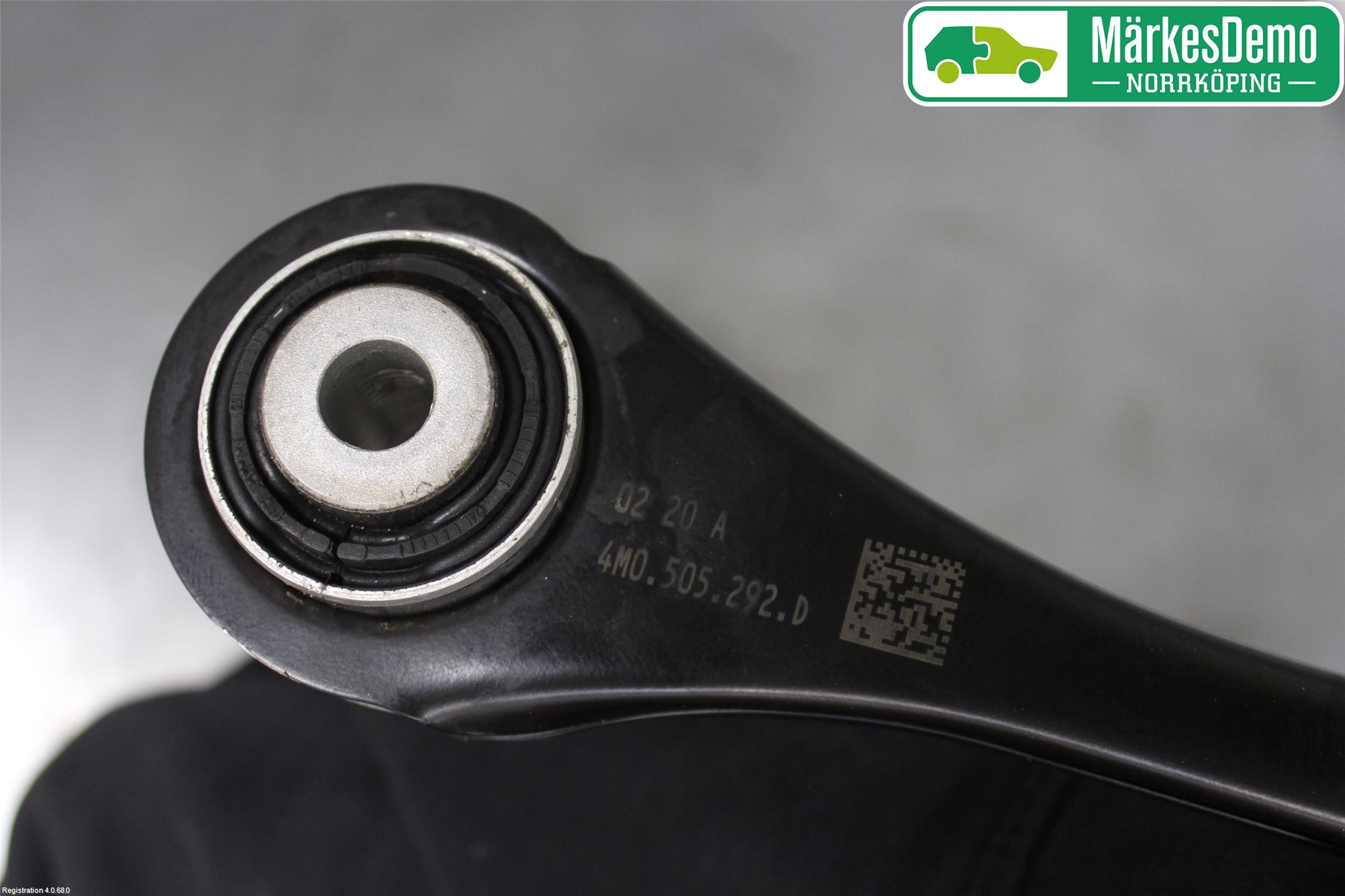 Audi A4/S4 B9 20- Momentstag Bak