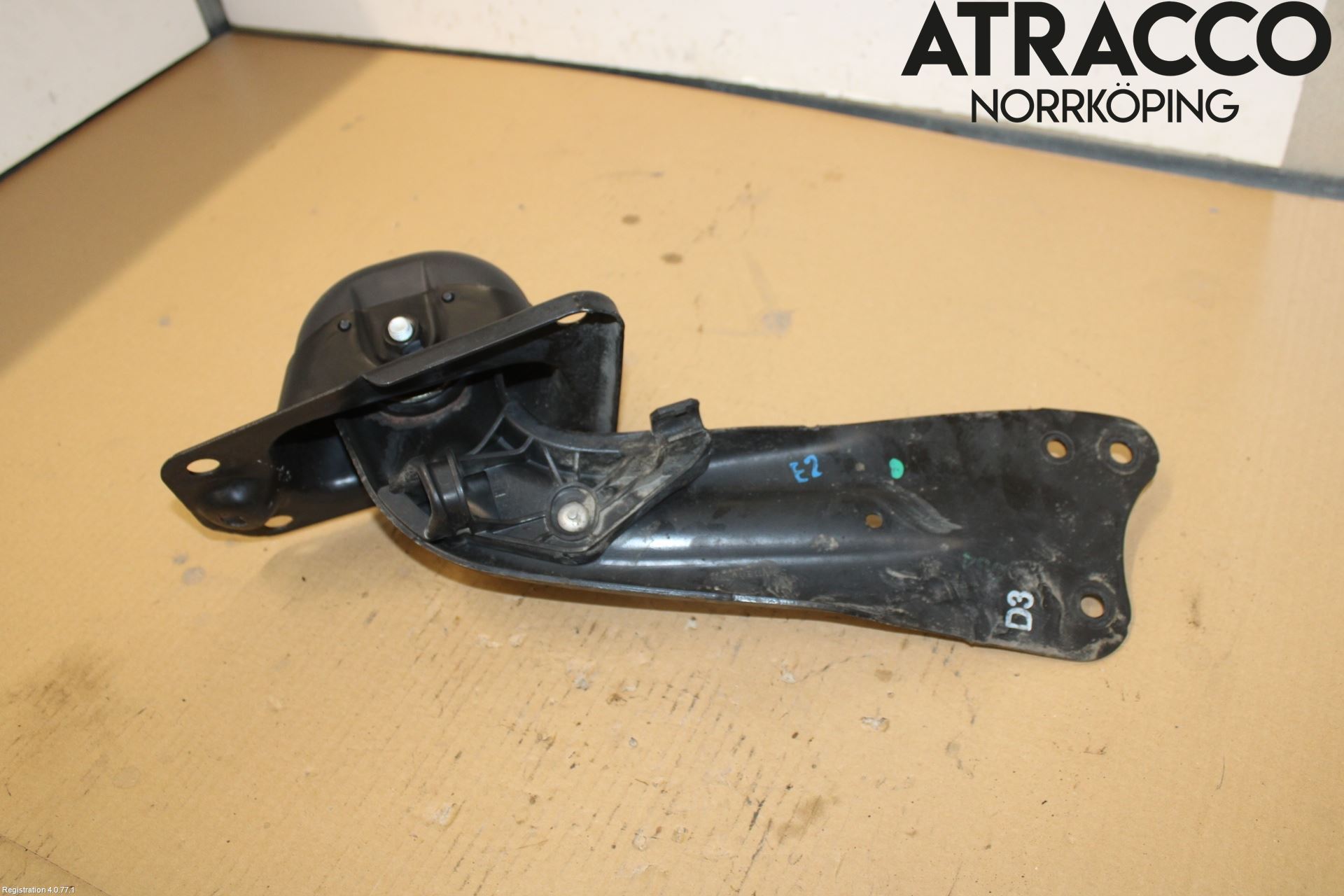 Volkswagen VW GOLF VI 09-13 Bärarm Bak Höger