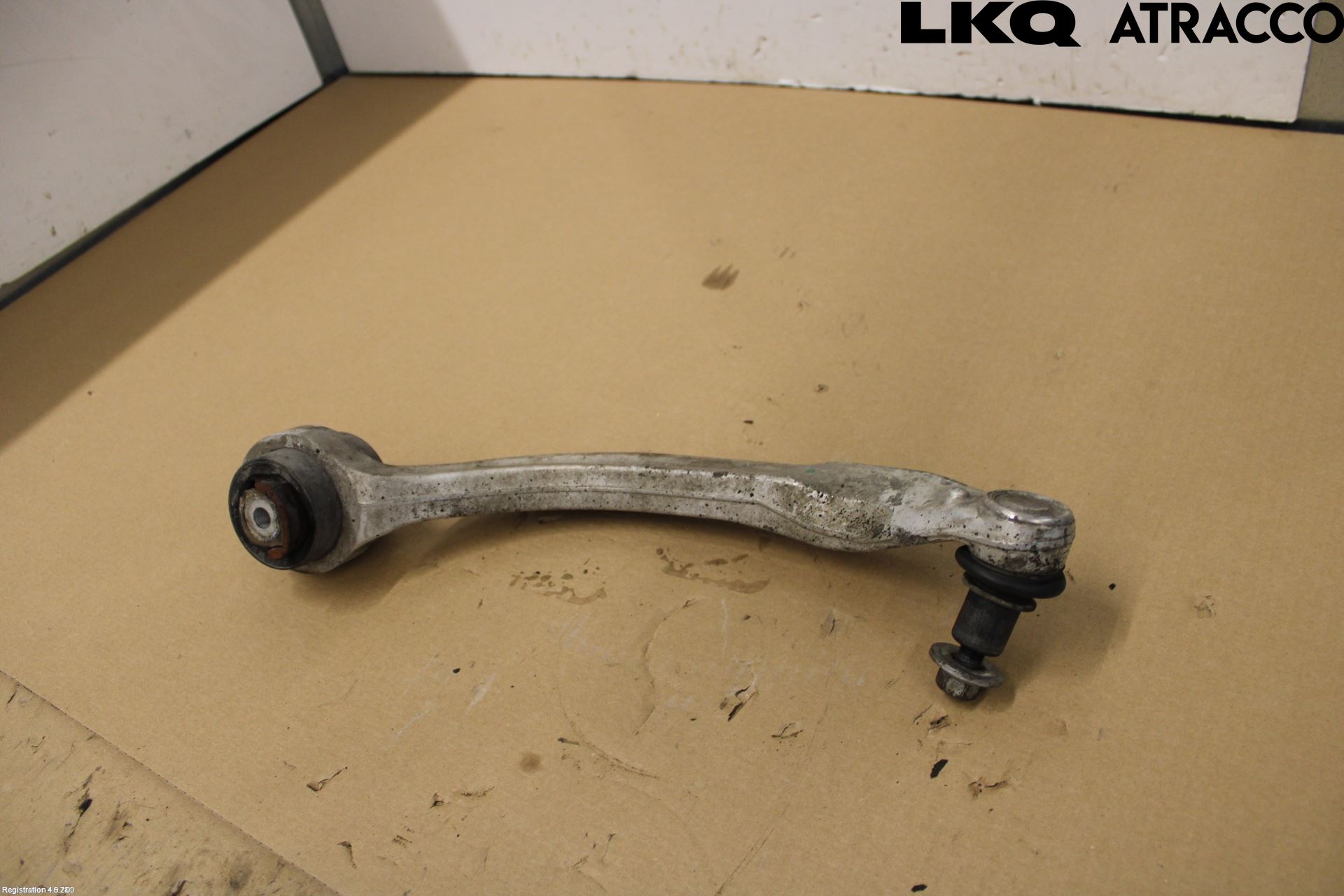 Audi A4/S4 01-05 Bärarm Fram Undre Vä