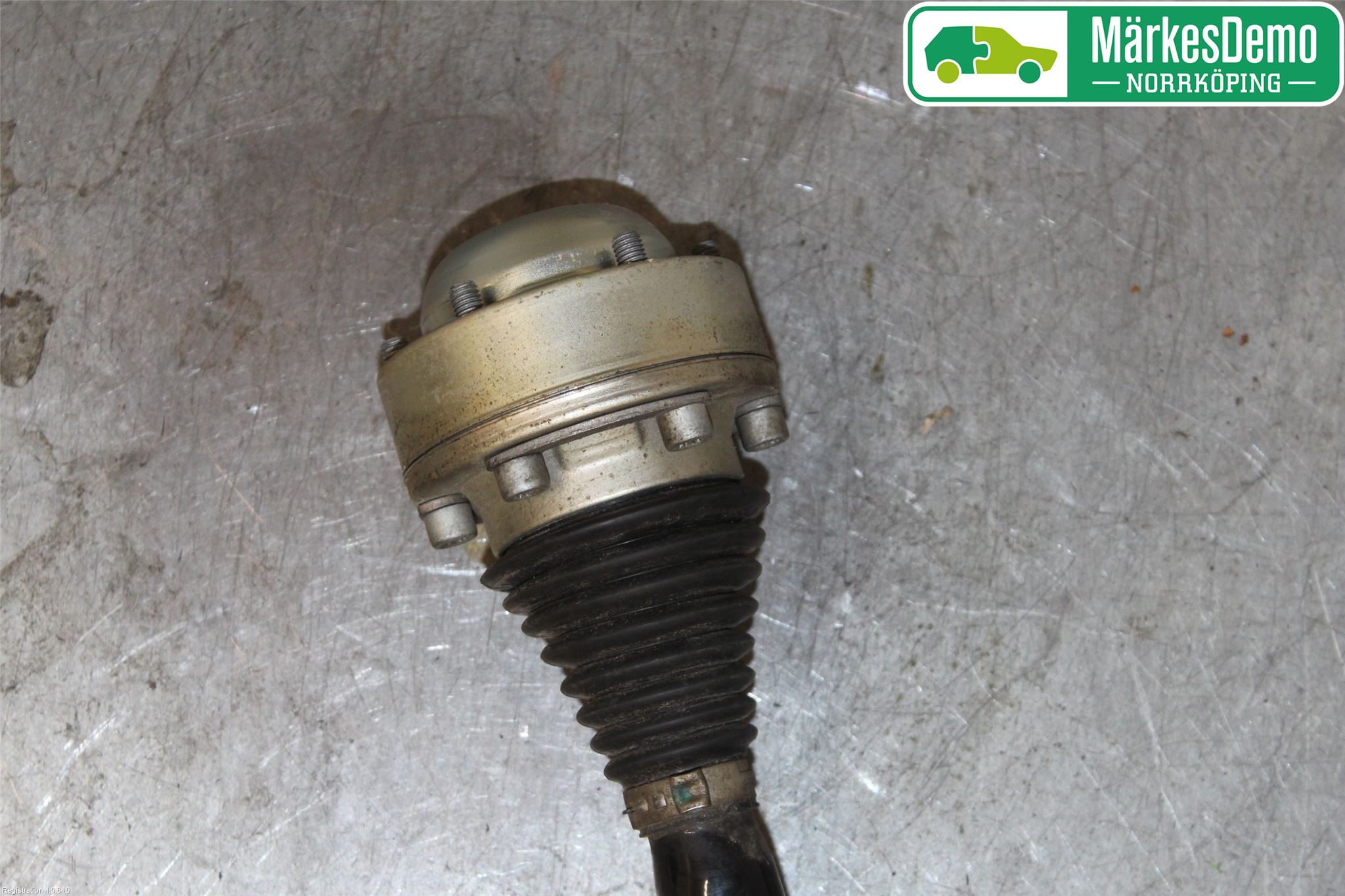 Audi A4/S4 B9 20- Drivaxel Bak Vänster