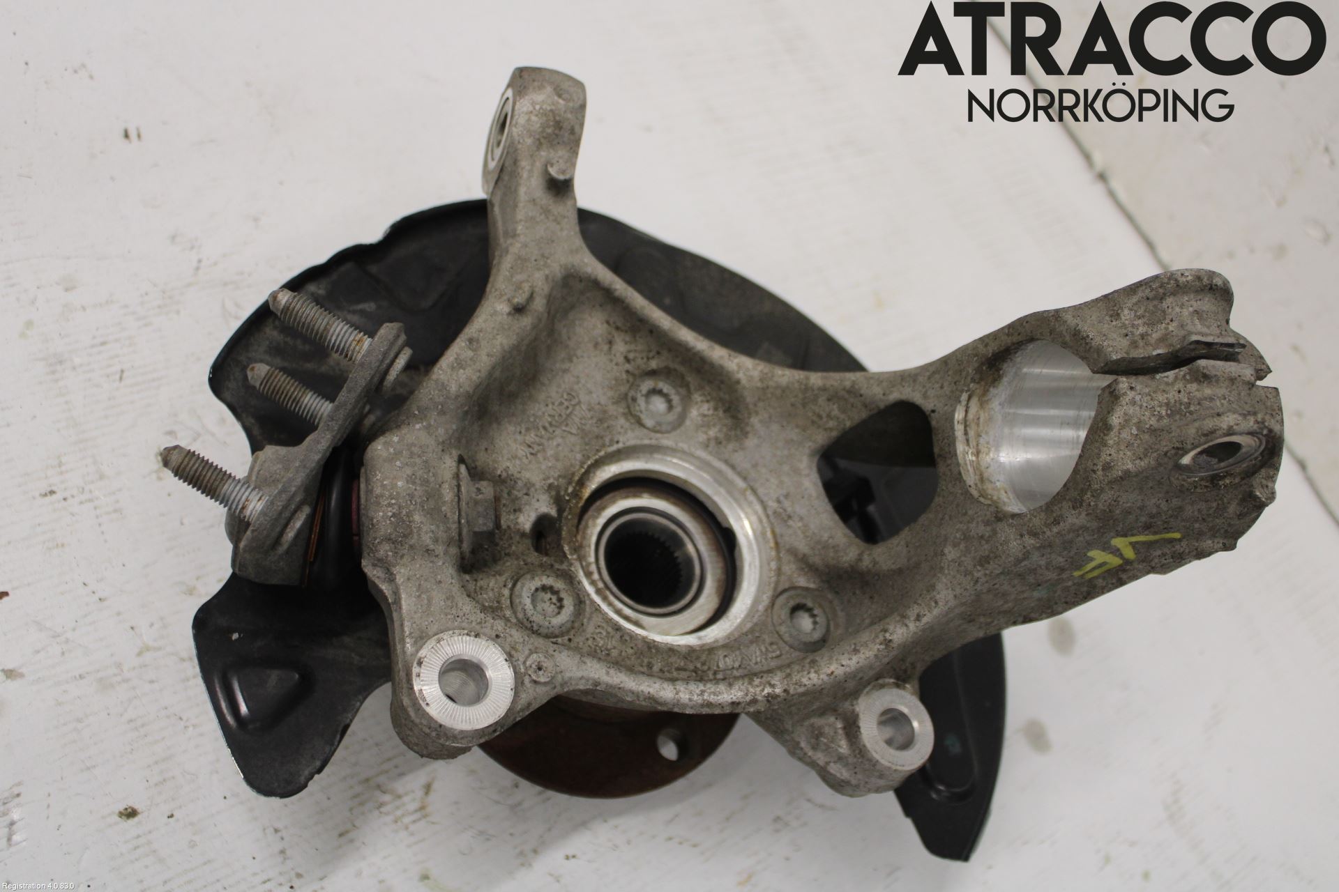 Skoda OCTAVIA (NX) 20- Styrspindel Lagerhus Vä