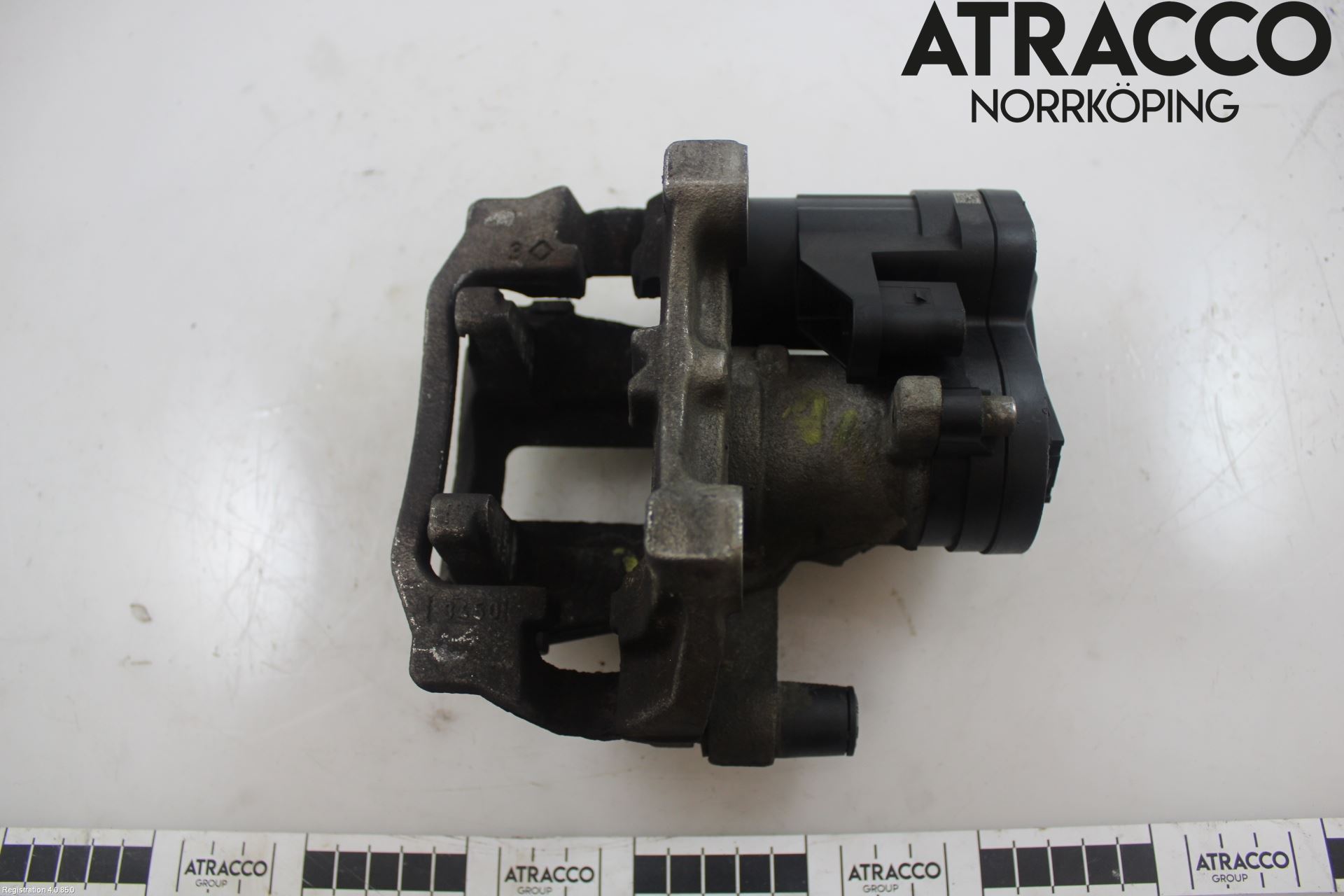 Audi A3/S3 8Y 21- Bromsok Bak Vänster