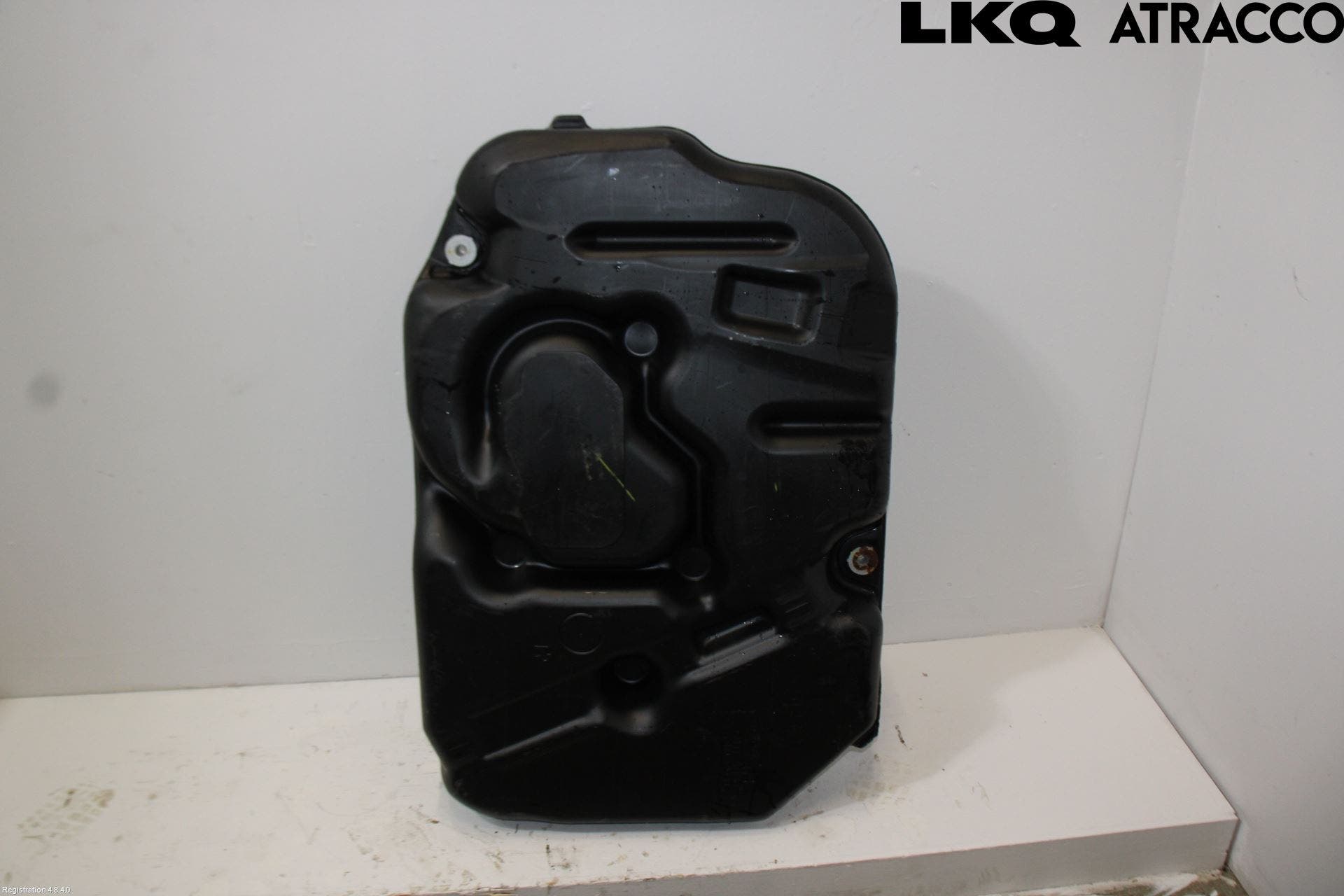 Lexus NX 340h/450h+ 21- Bränsletank