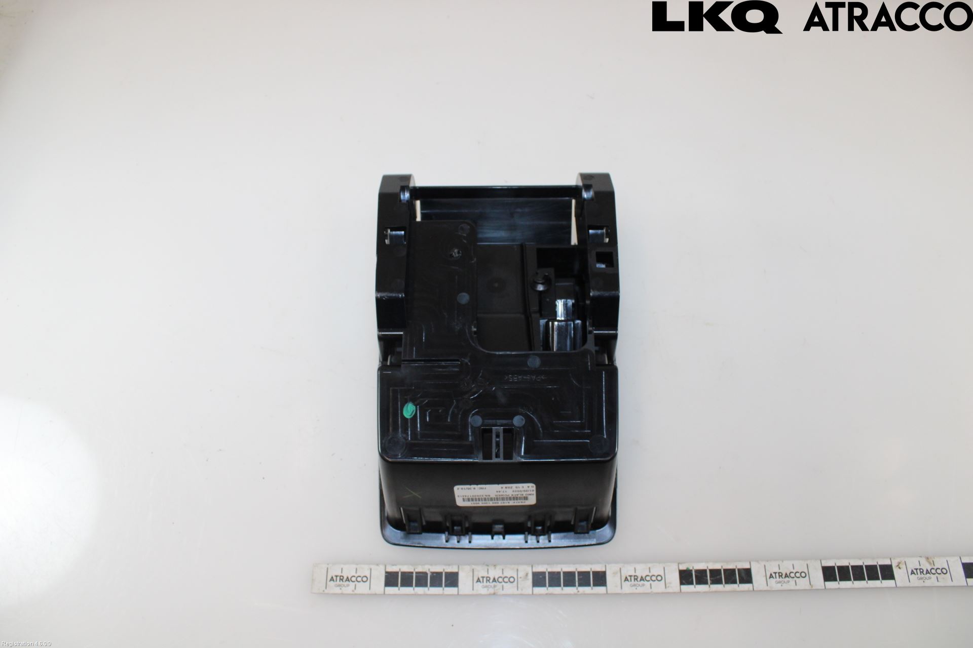Mercedes-Benz MB GLE-KLASS (W167/V167/C167) 19- Instrumentkonsoll Mitt