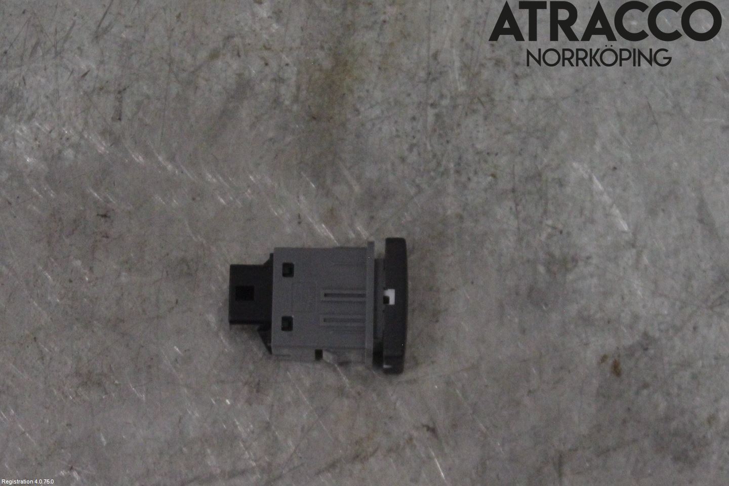 Toyota C-HR 16-23 Strömställare Tanklucka