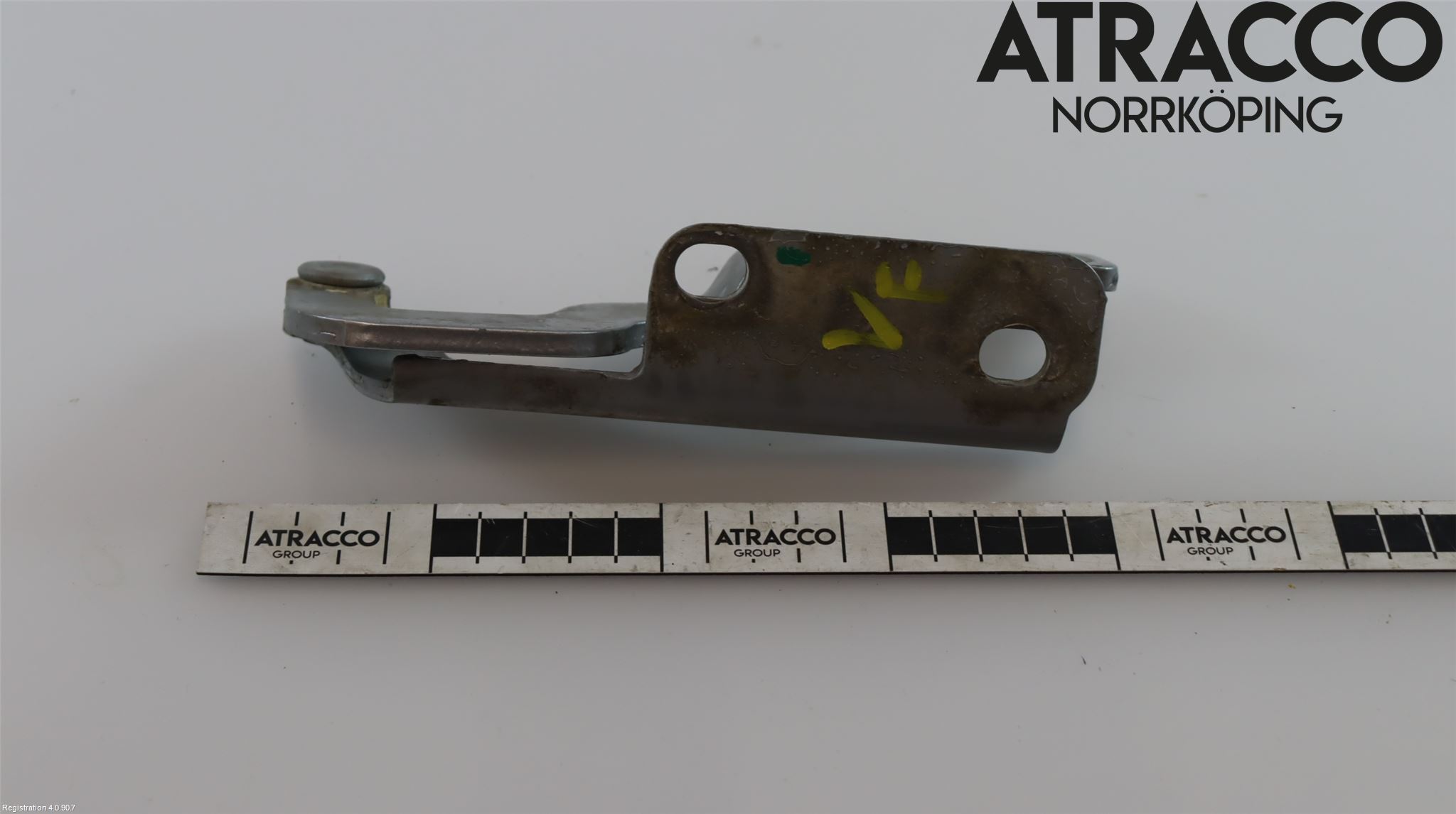 Audi A8/S8 4D 94-02 Huvgångjärn