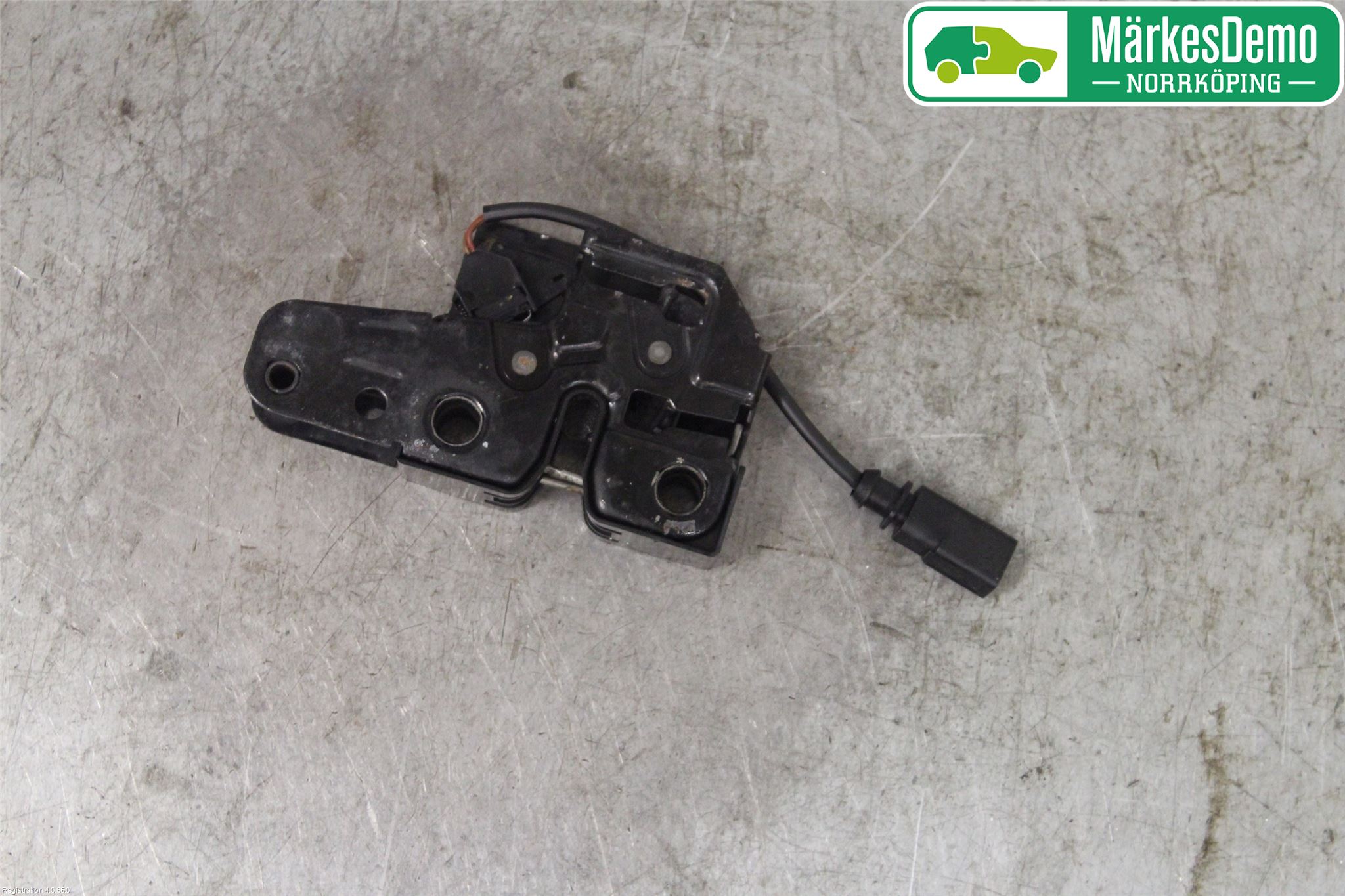 Skoda PRAKTIK Huvlås