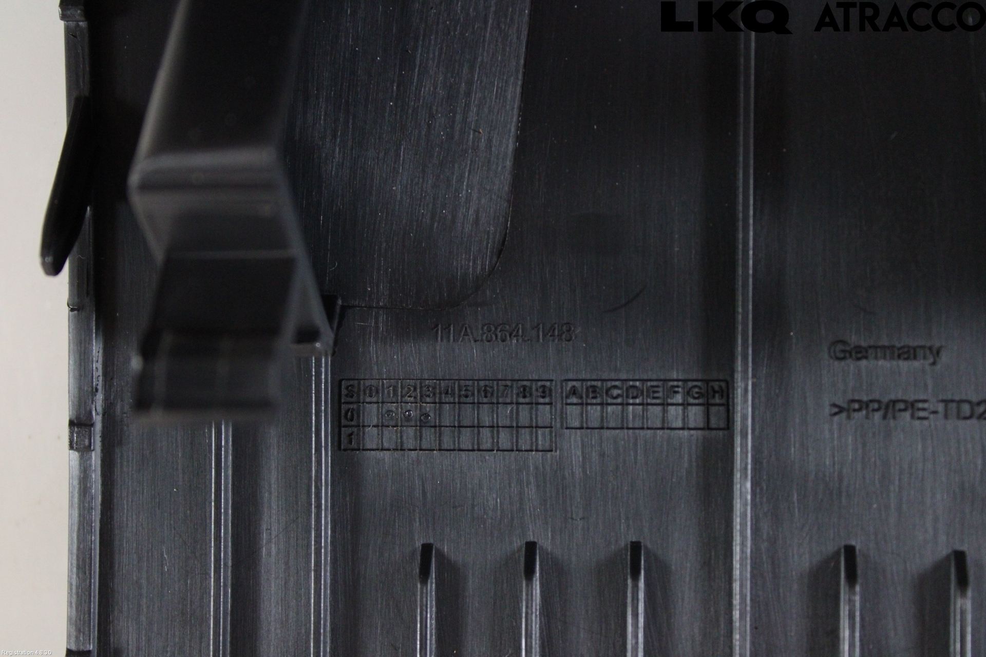 Volkswagen VW ID.4 21- Instrumentkonsoll Mitt