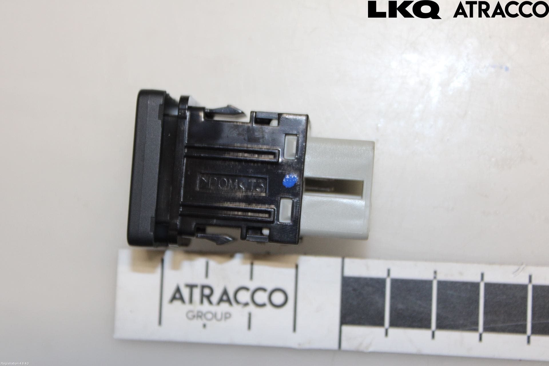 Mitsubishi OUTLANDER 13-21 Strömställare Parkeringshjälp