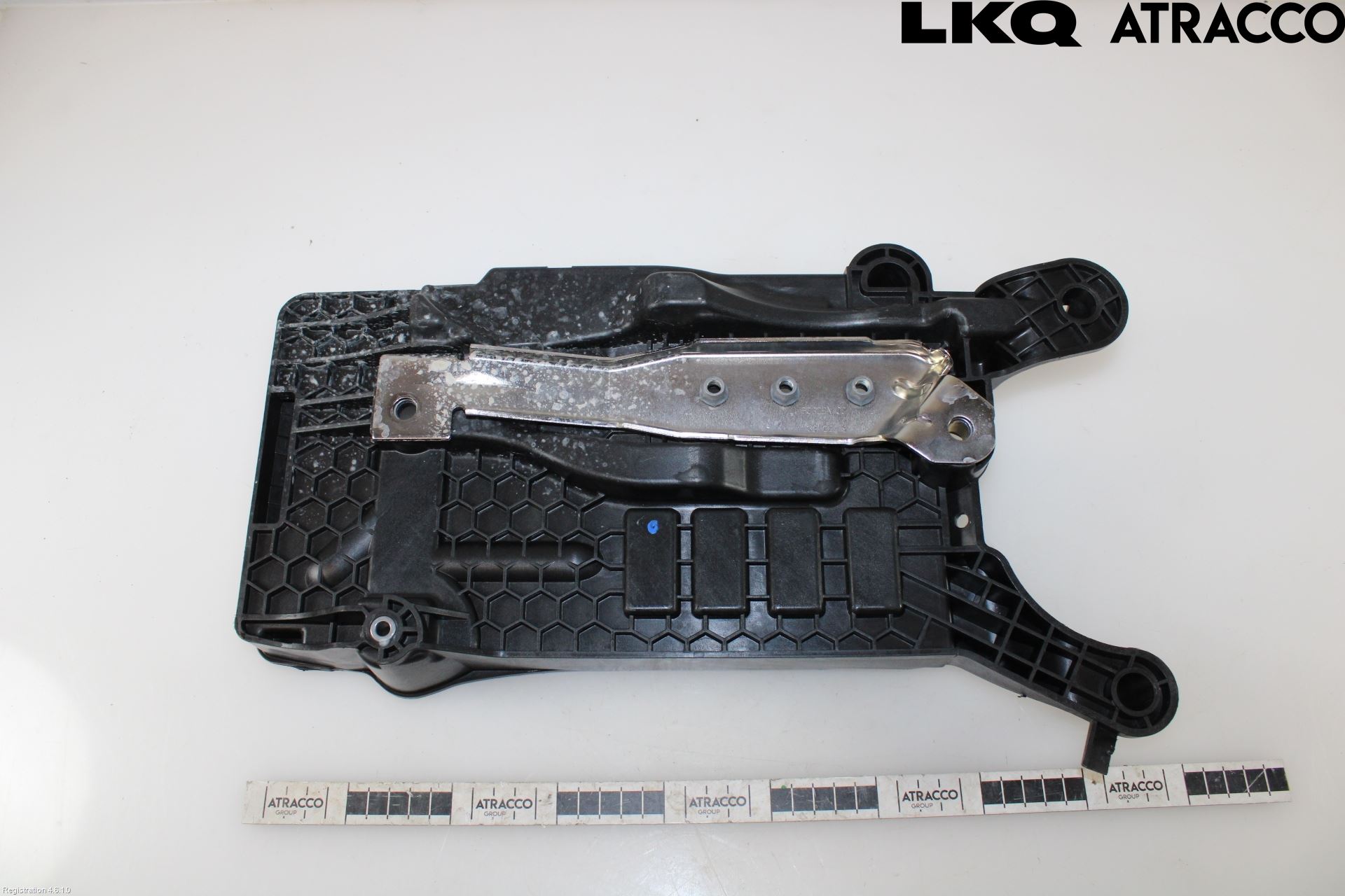 Skoda KAMIQ 20- Batterilåda-Fäste-Hållare