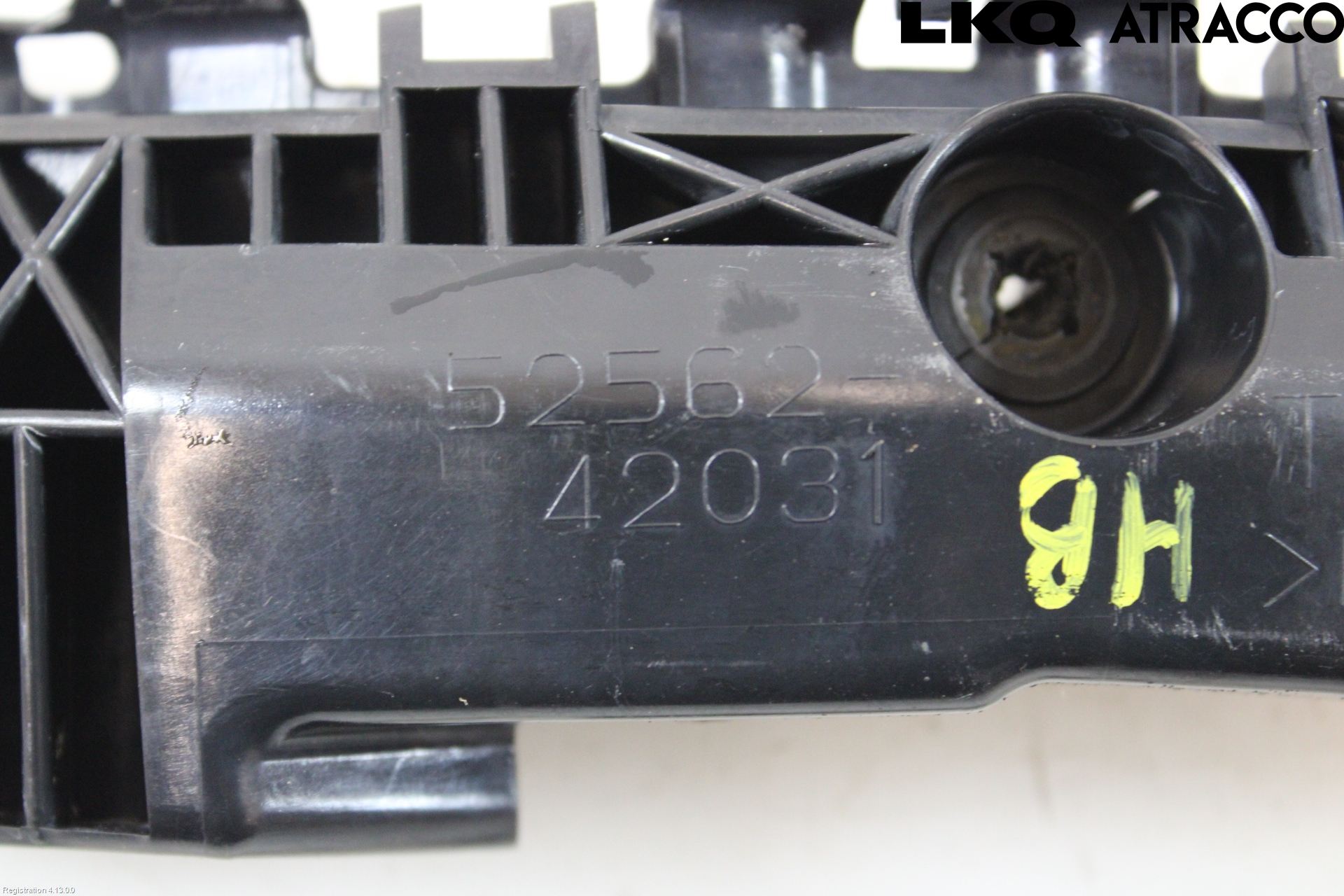 Toyota RAV 4 06-12 Stötfångarfäste Bak Hö