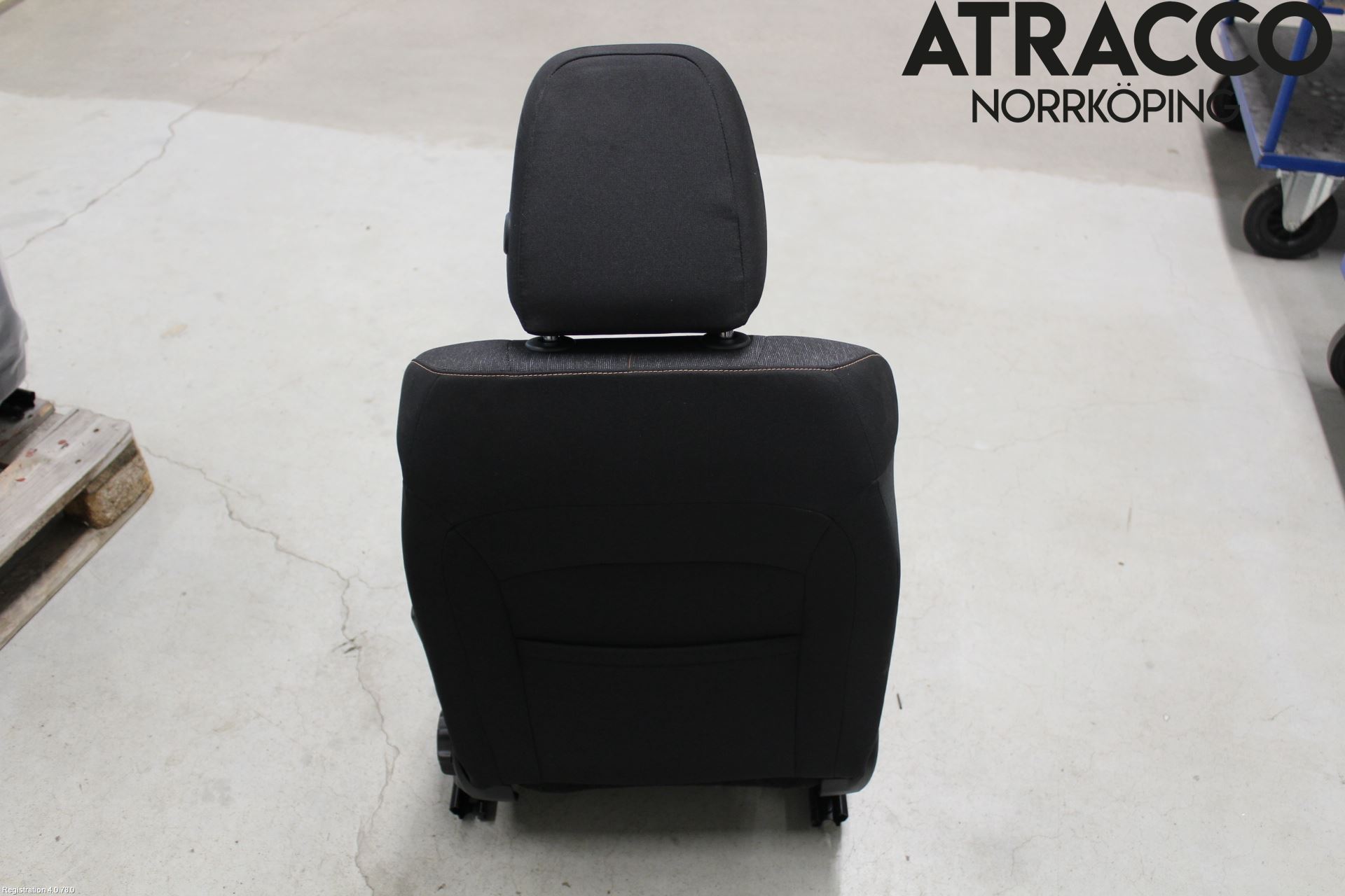 Skoda KAMIQ 20- Inredning Stol Fram Vä