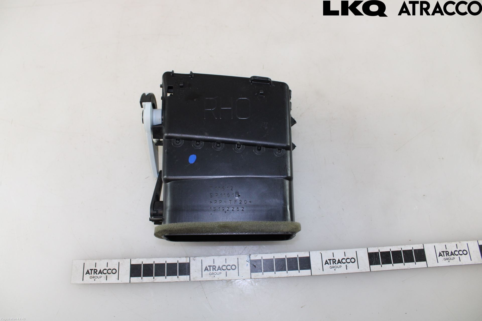 Cadillac ESCALADE Defrosterkanal-Munstycke