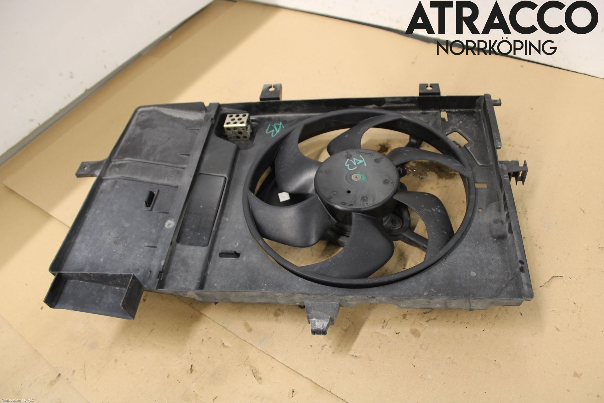 Nissan NOTE E11 06-14 Kylfläkt El