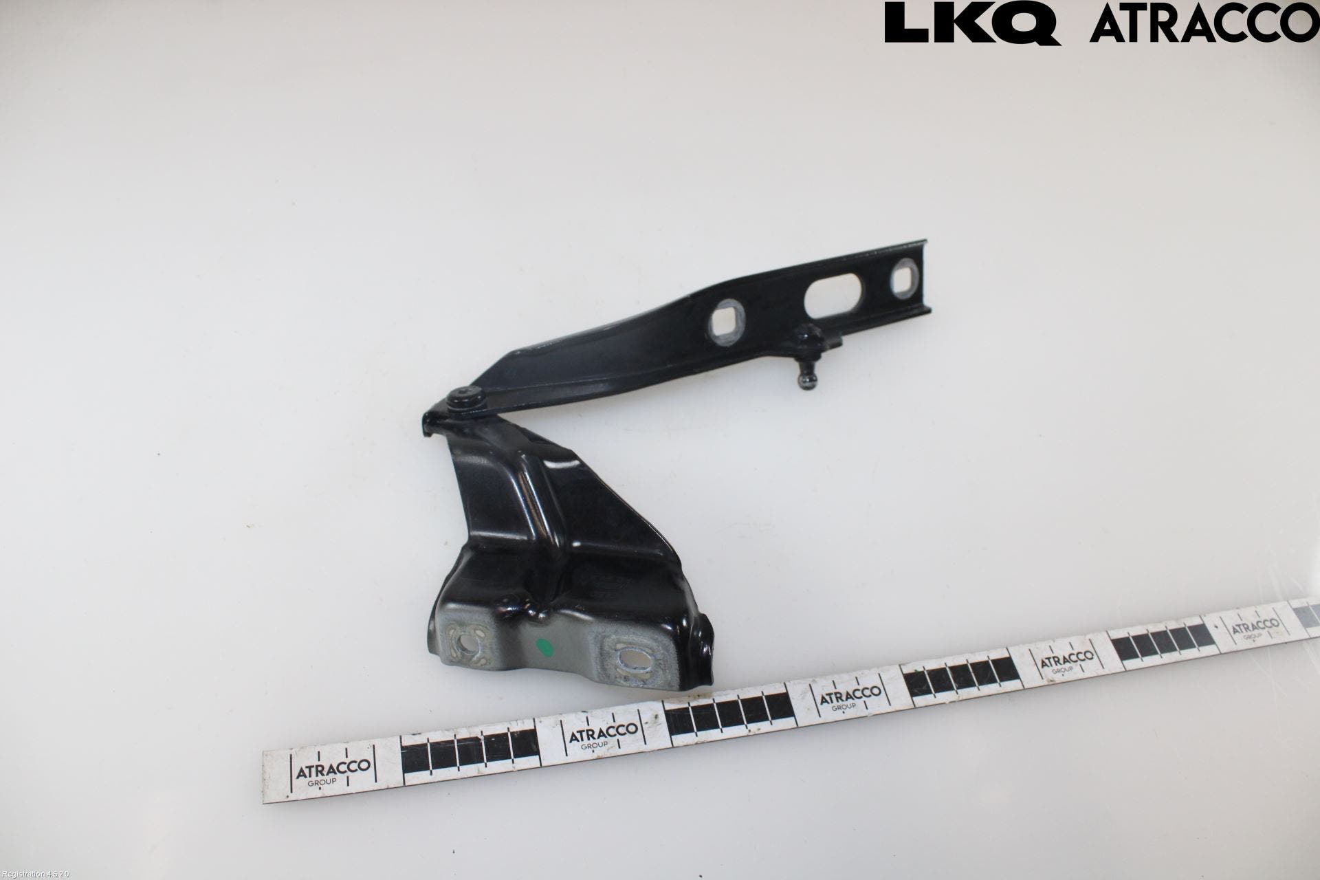 Audi Q5 09-16 Huvgångjärn