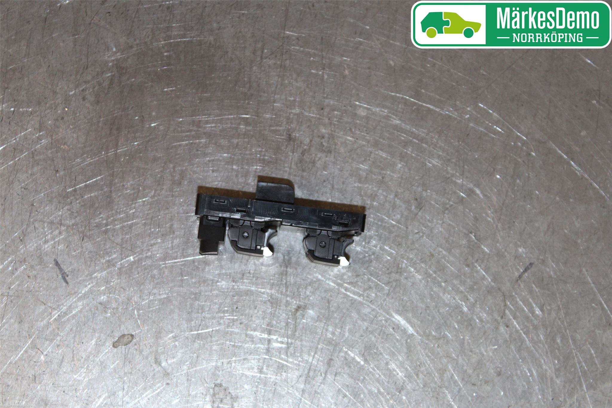 Audi A4/S4 B9 16-19 Strömställare Elhiss