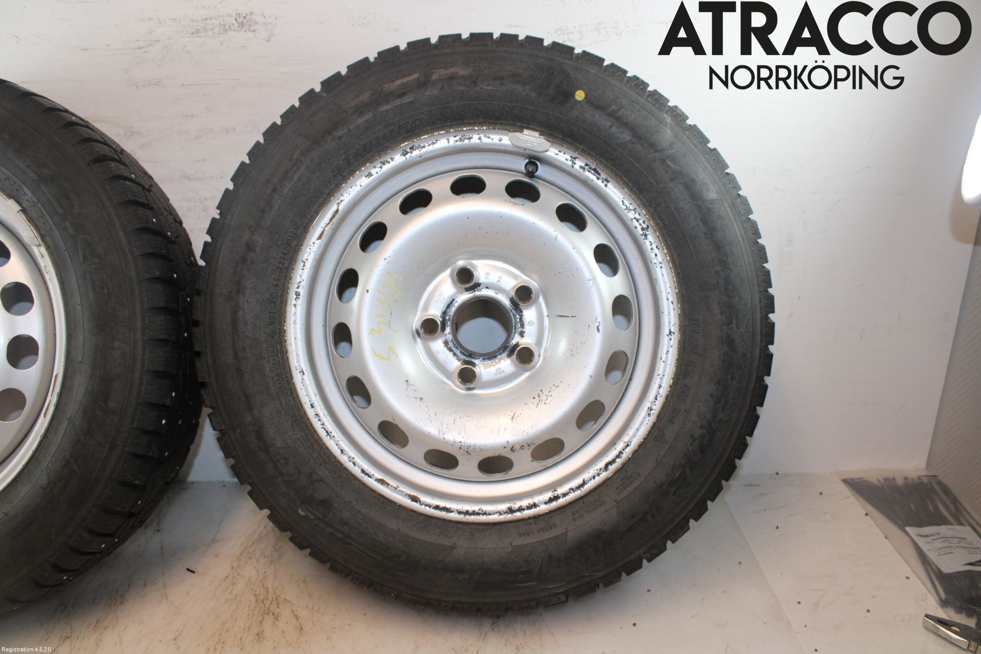 Volkswagen VW CADDY      04-10 Vinterdäck Plåtfälg 4St