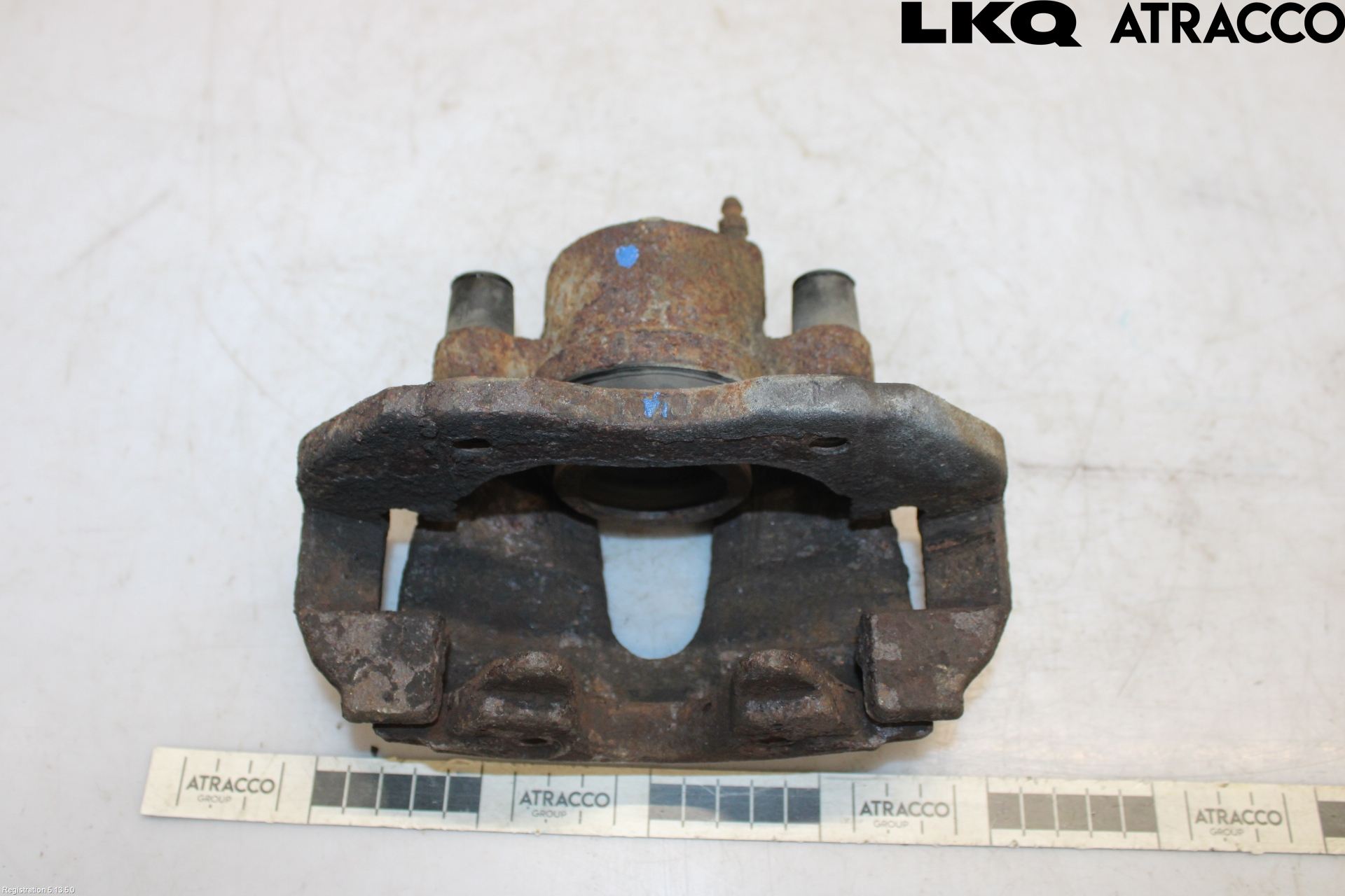 Ford FOCUS     04-07 Bromsok Fram Höger