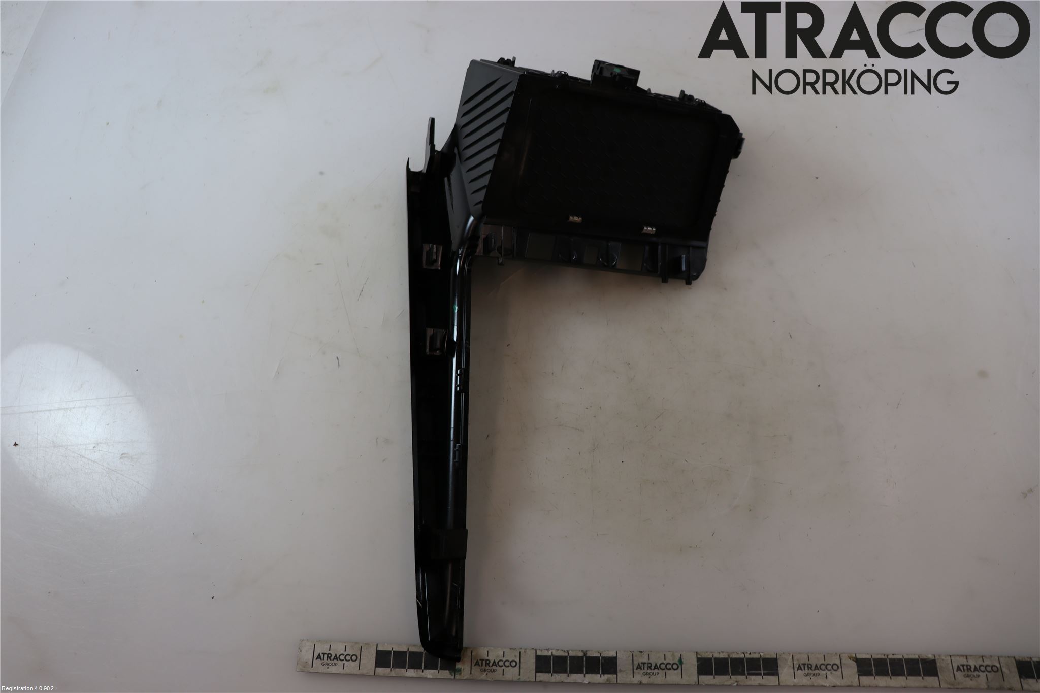 Volkswagen VW GOLF / E-GOLF VIII 20- Instrumentbräda Förvaringsfack