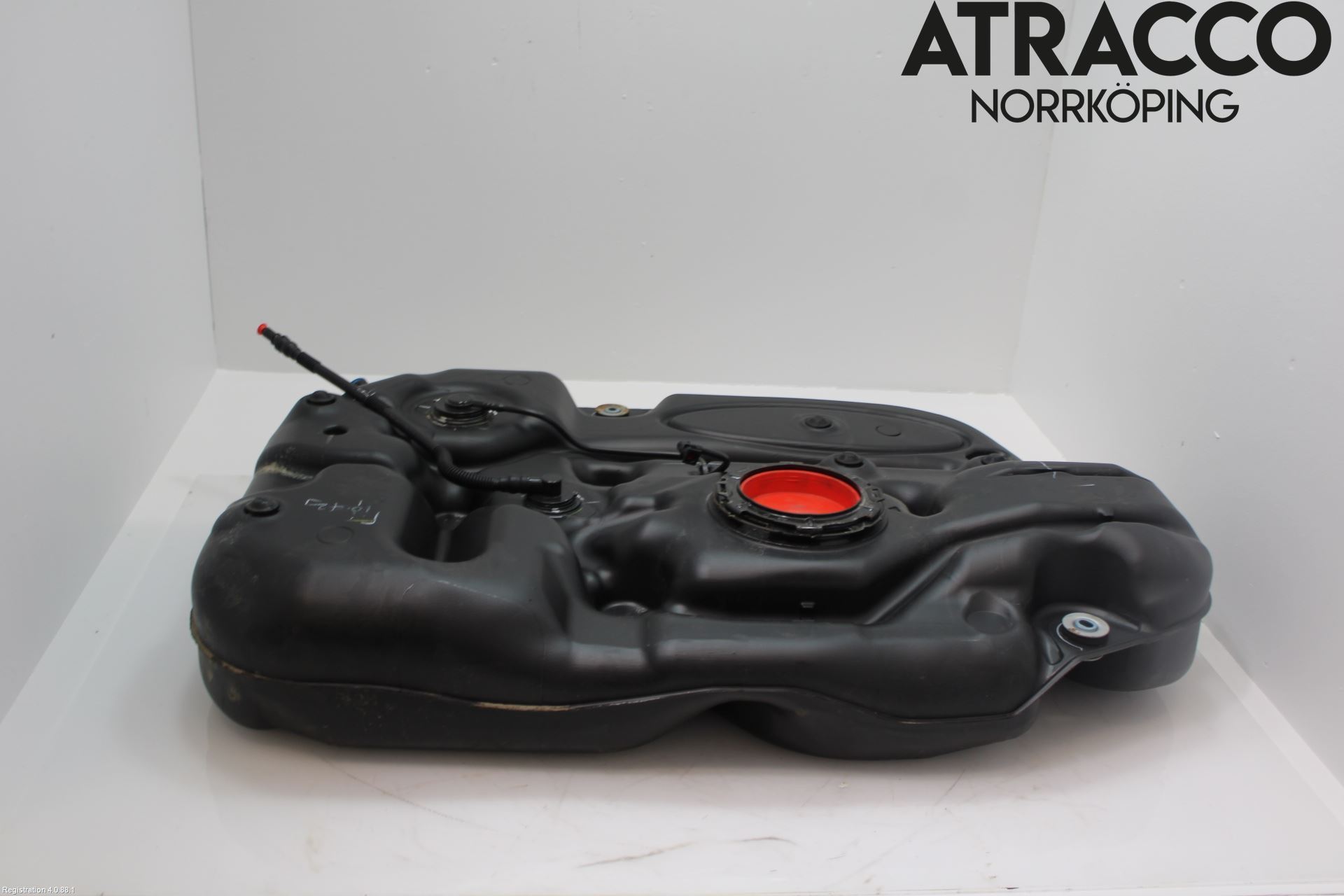 Toyota RAV4 19- Bränsletank