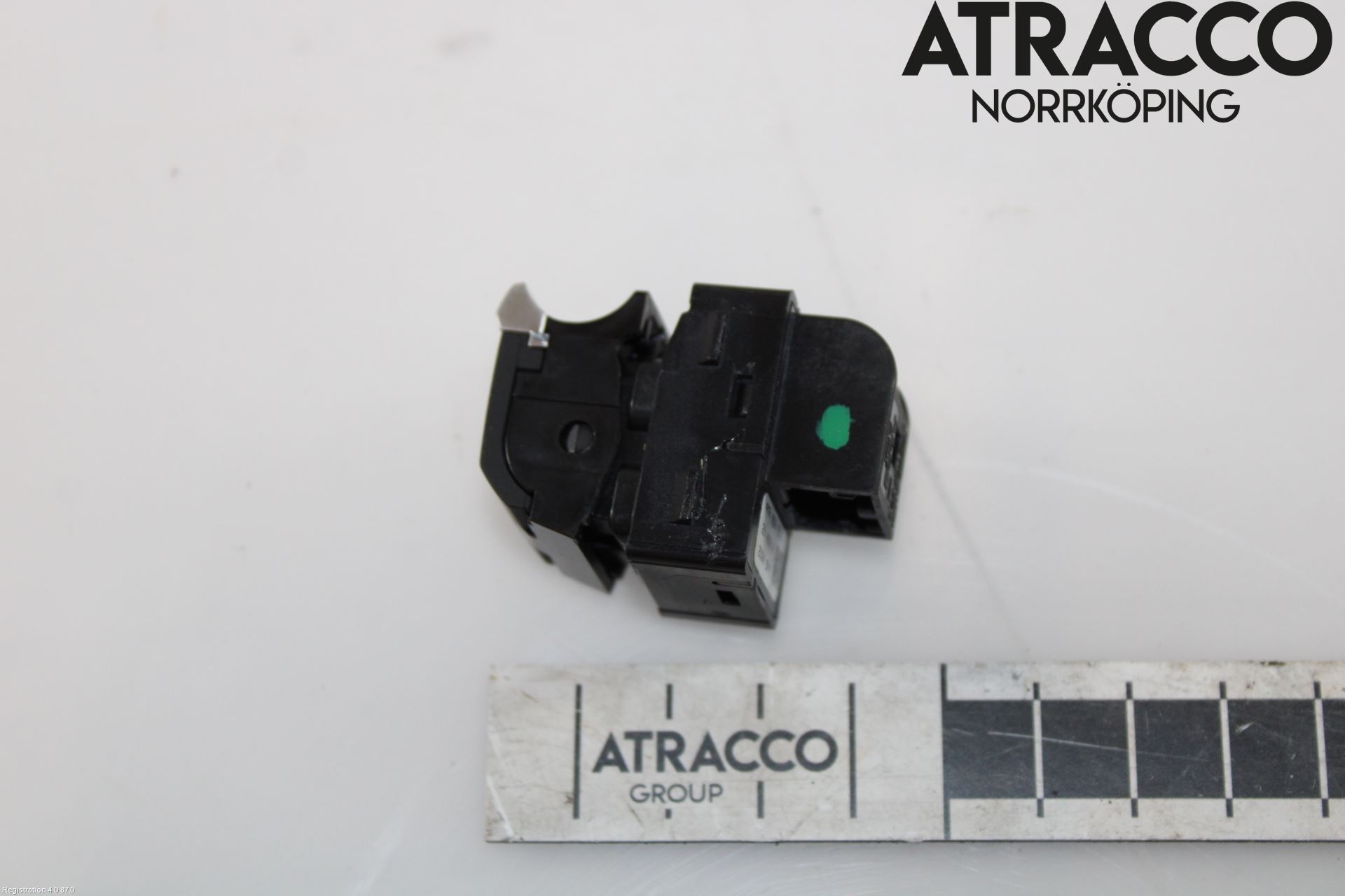 Audi A4/S4 B9 20- Strömställare Elhiss