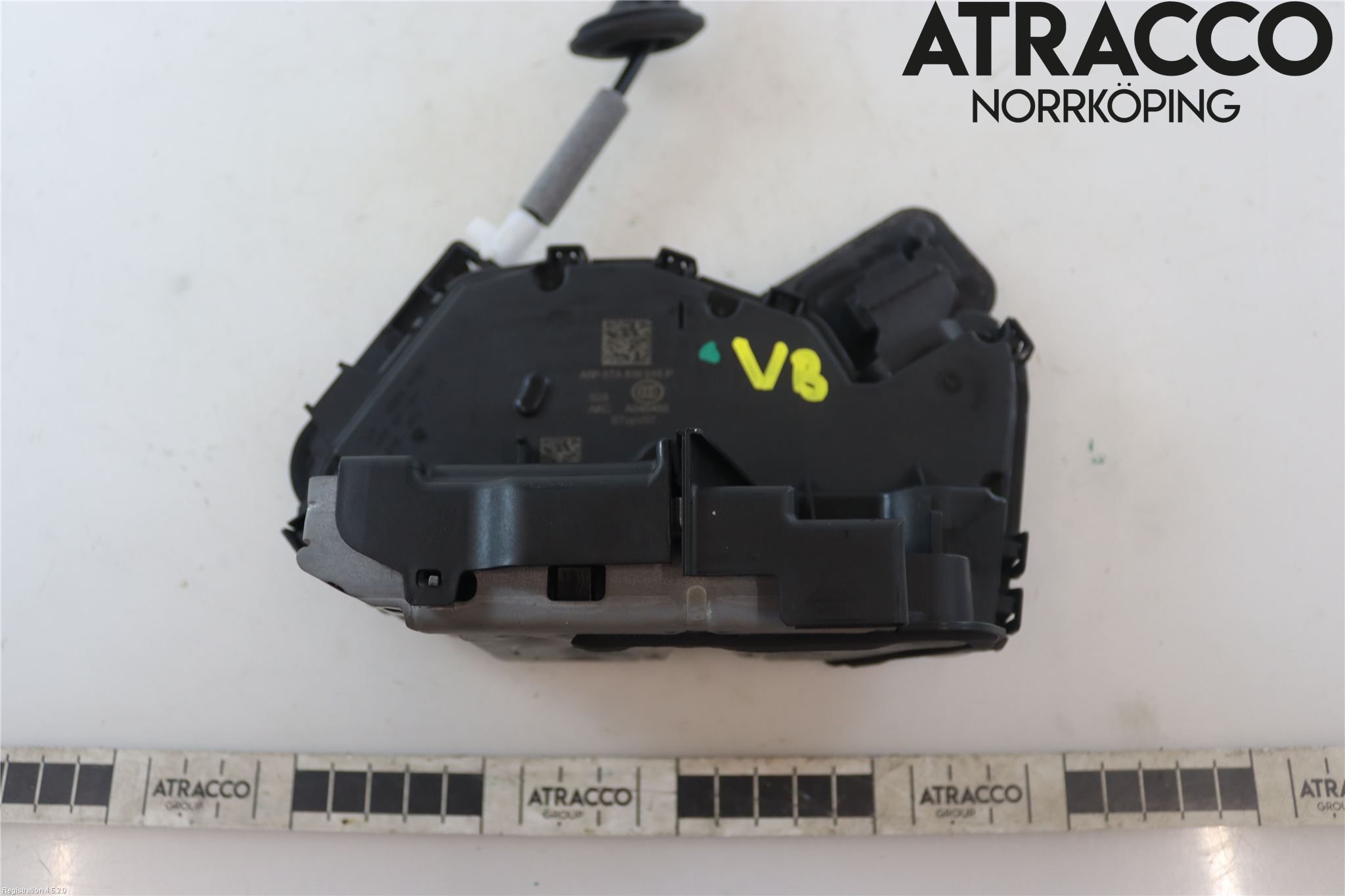 Cupra BORN 22- Låskista-Dörrlås