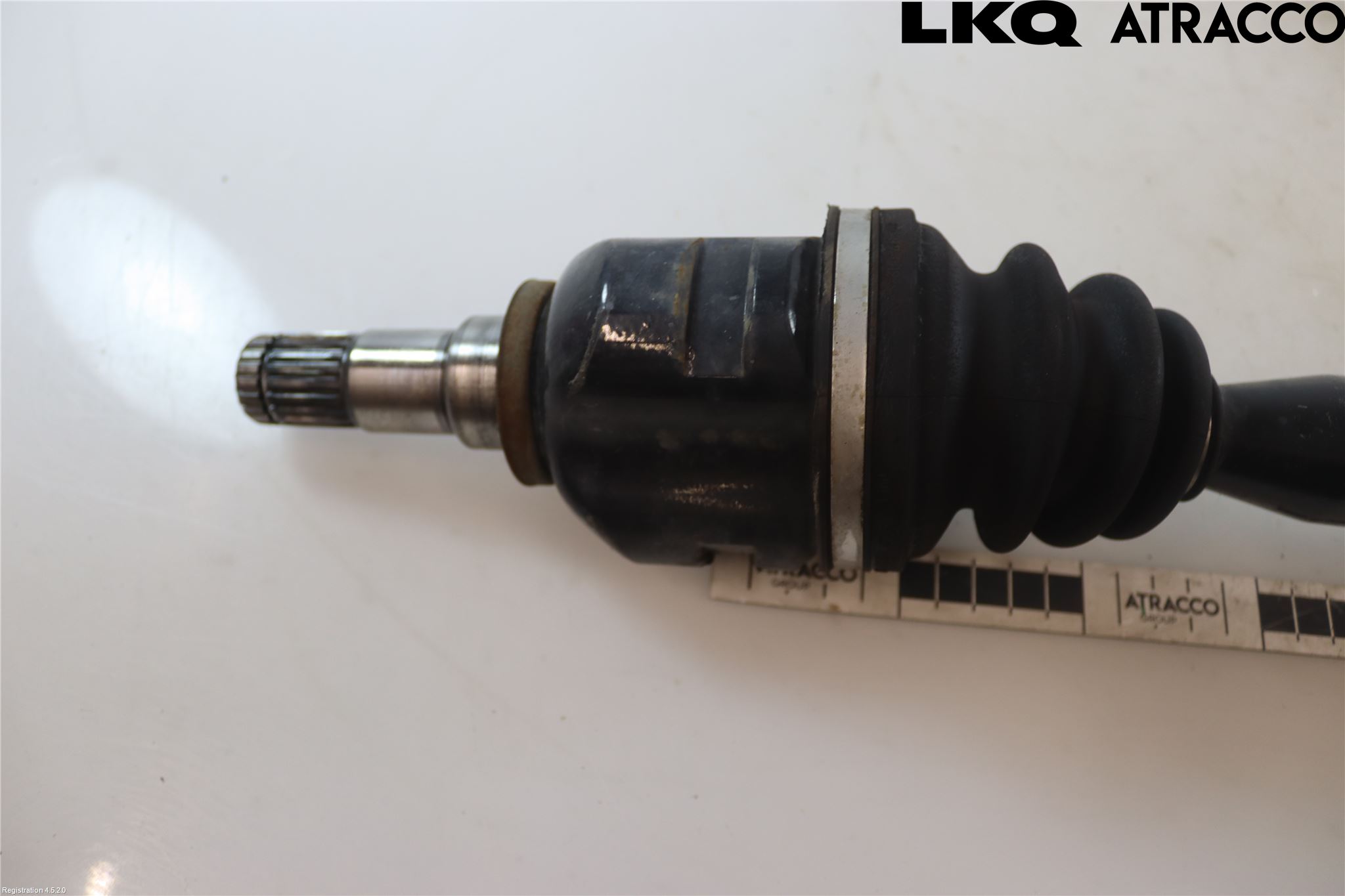 Toyota AURIS 10-12 Drivaxel Fram Höger