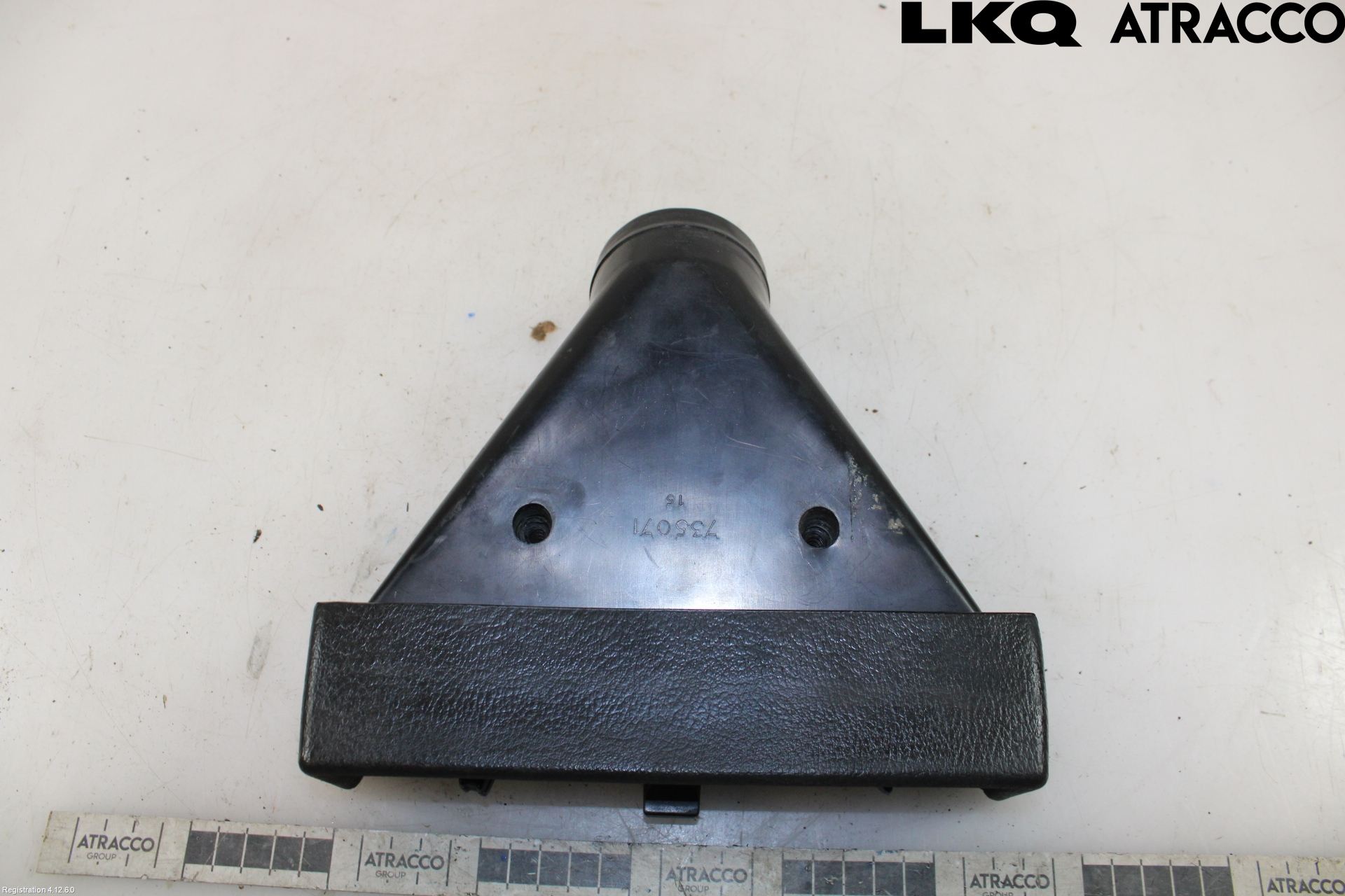 Saab 95/96 Defrosterkanal-Munstycke