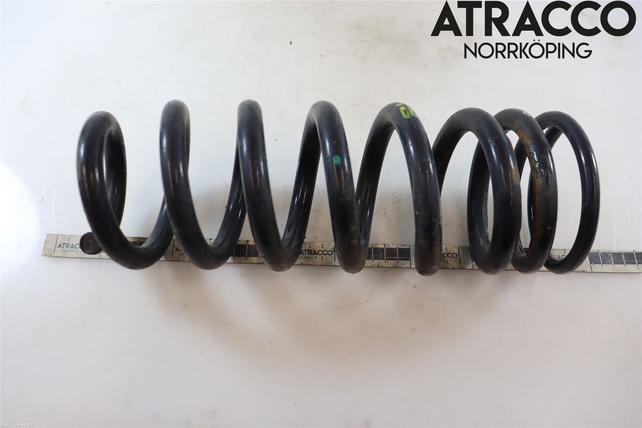 Jaguar F-PACE Fjäder Bak