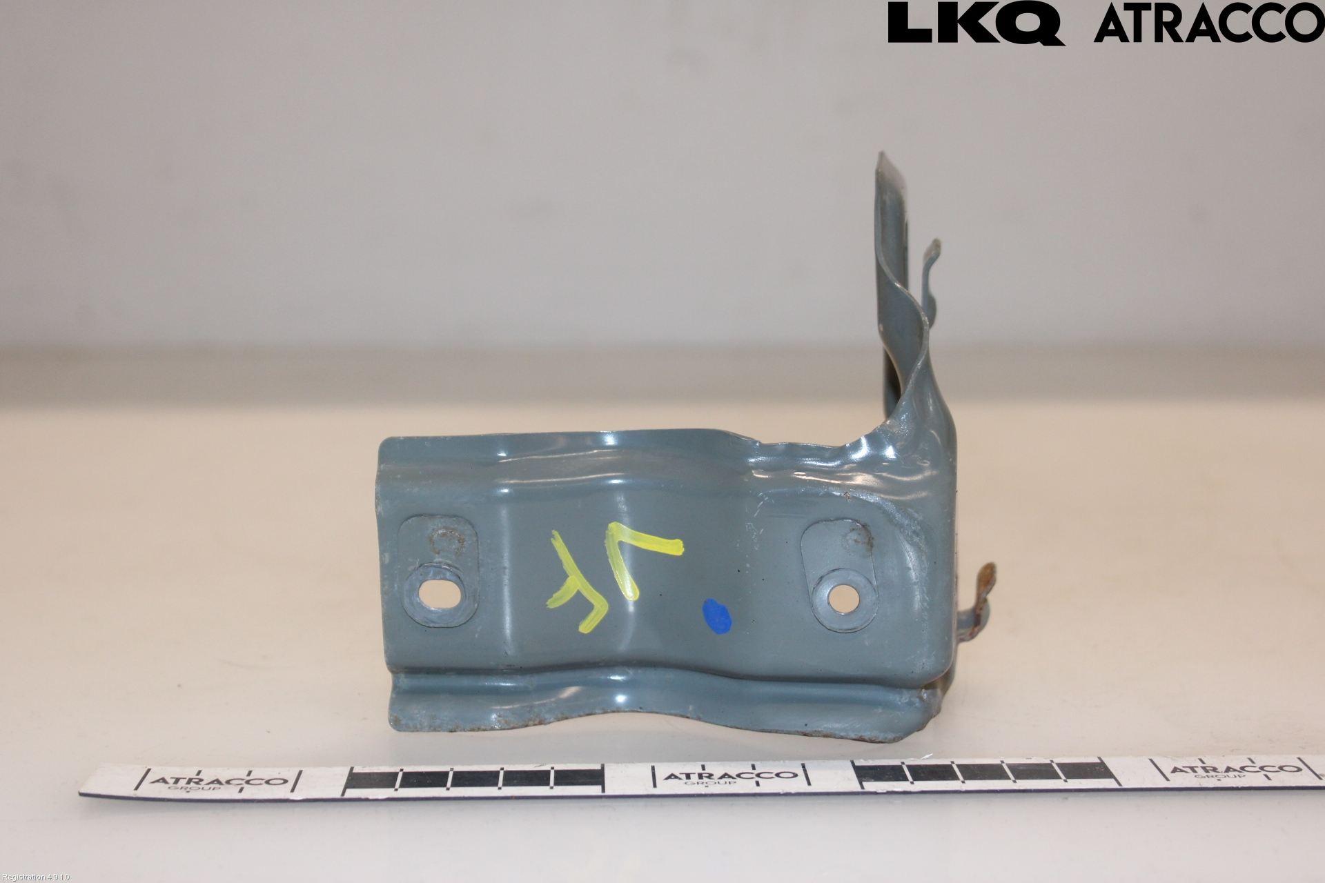 Toyota COROLLA 02-07 Skärmfäste Fram Vä