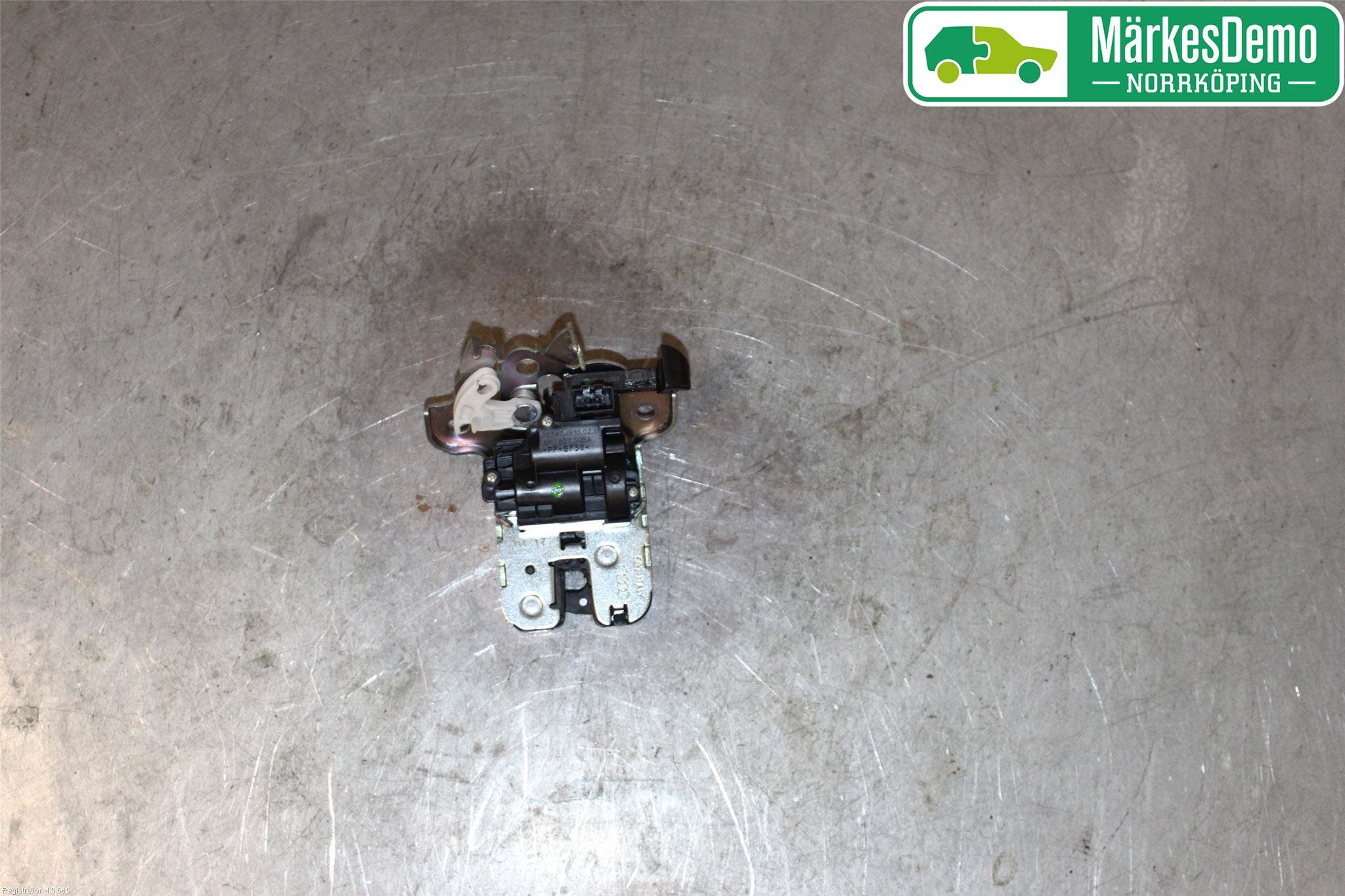 Audi A1/S1 11-18 Låskista Baklucka