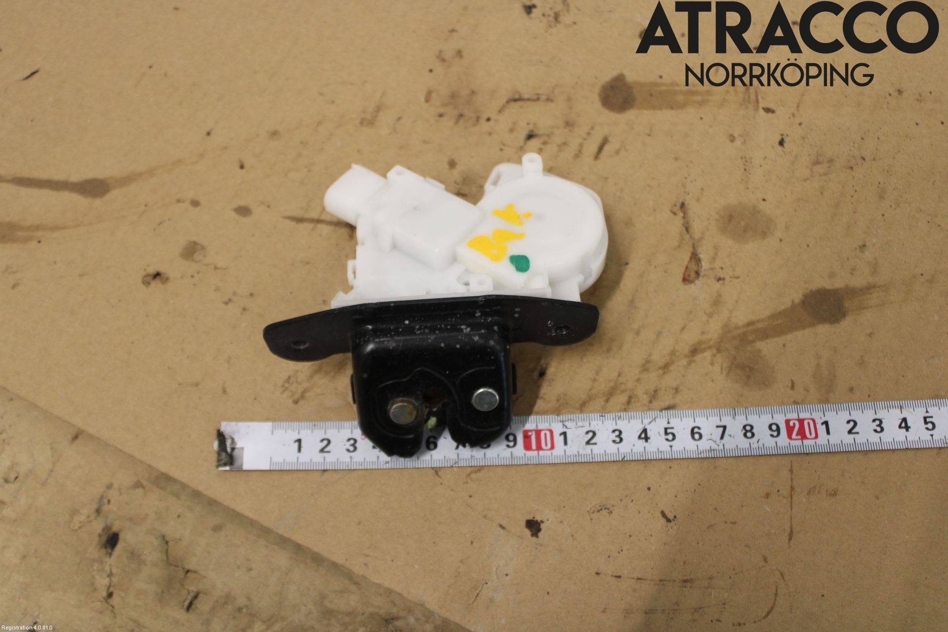 Toyota VERSO-S 11-16 Låskista Baklucka