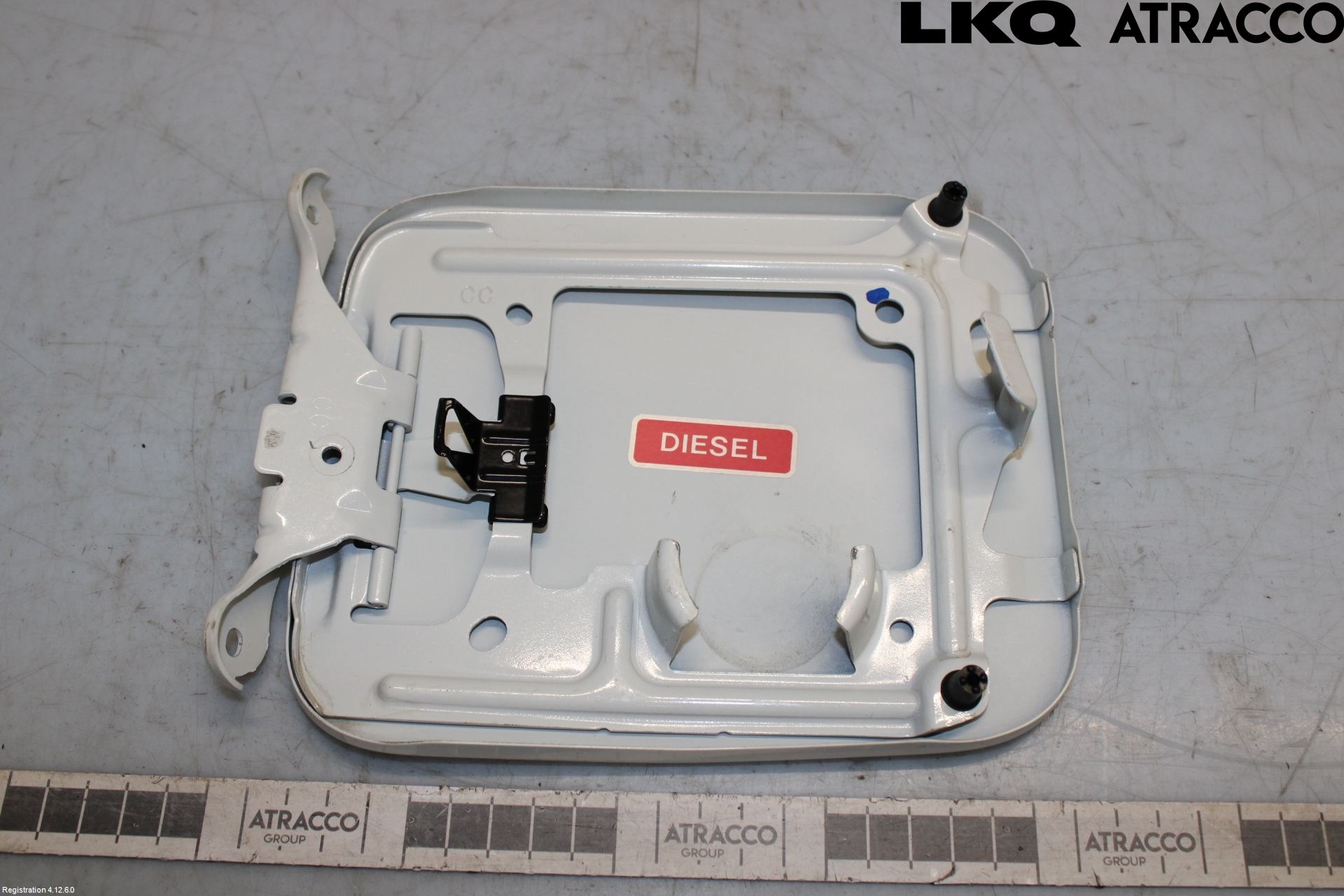 Nissan X-TRAIL 14-21 Tanklucka