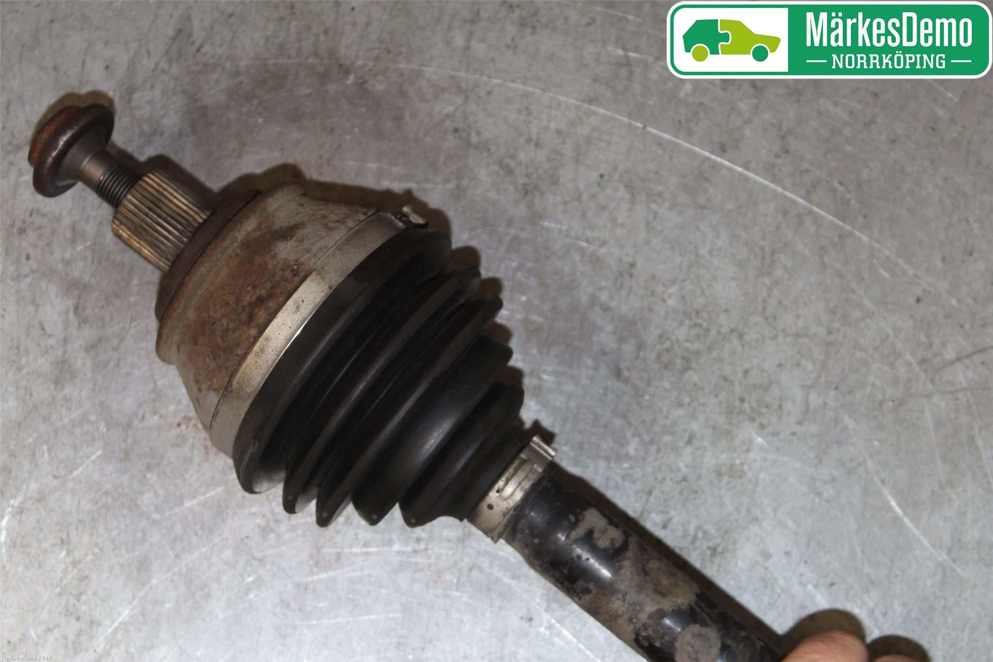 Audi A6/S6     05-11 Drivaxel Fram Höger