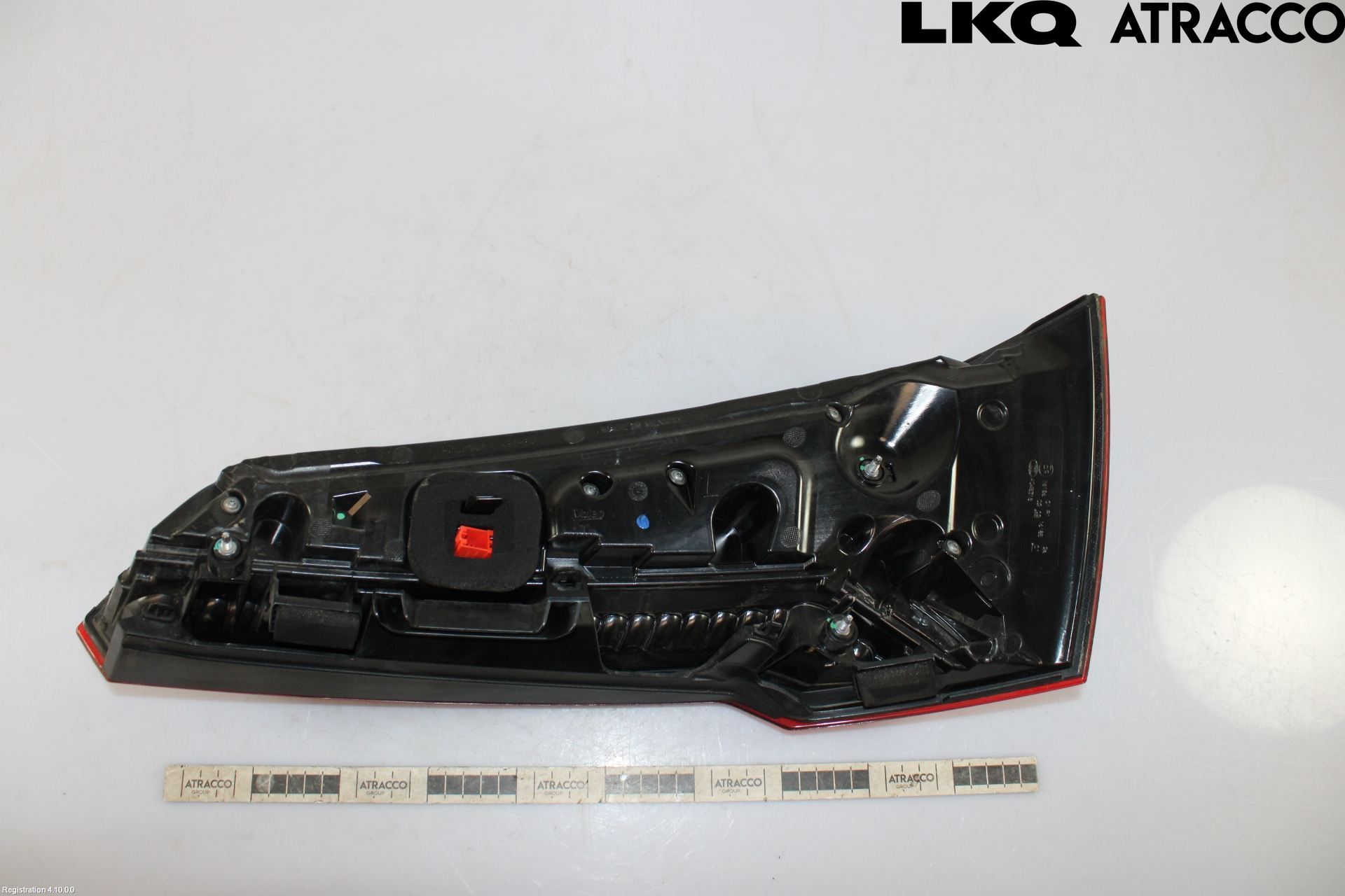 Audi Q5/SQ5 17- Bakljus Lucka Vä