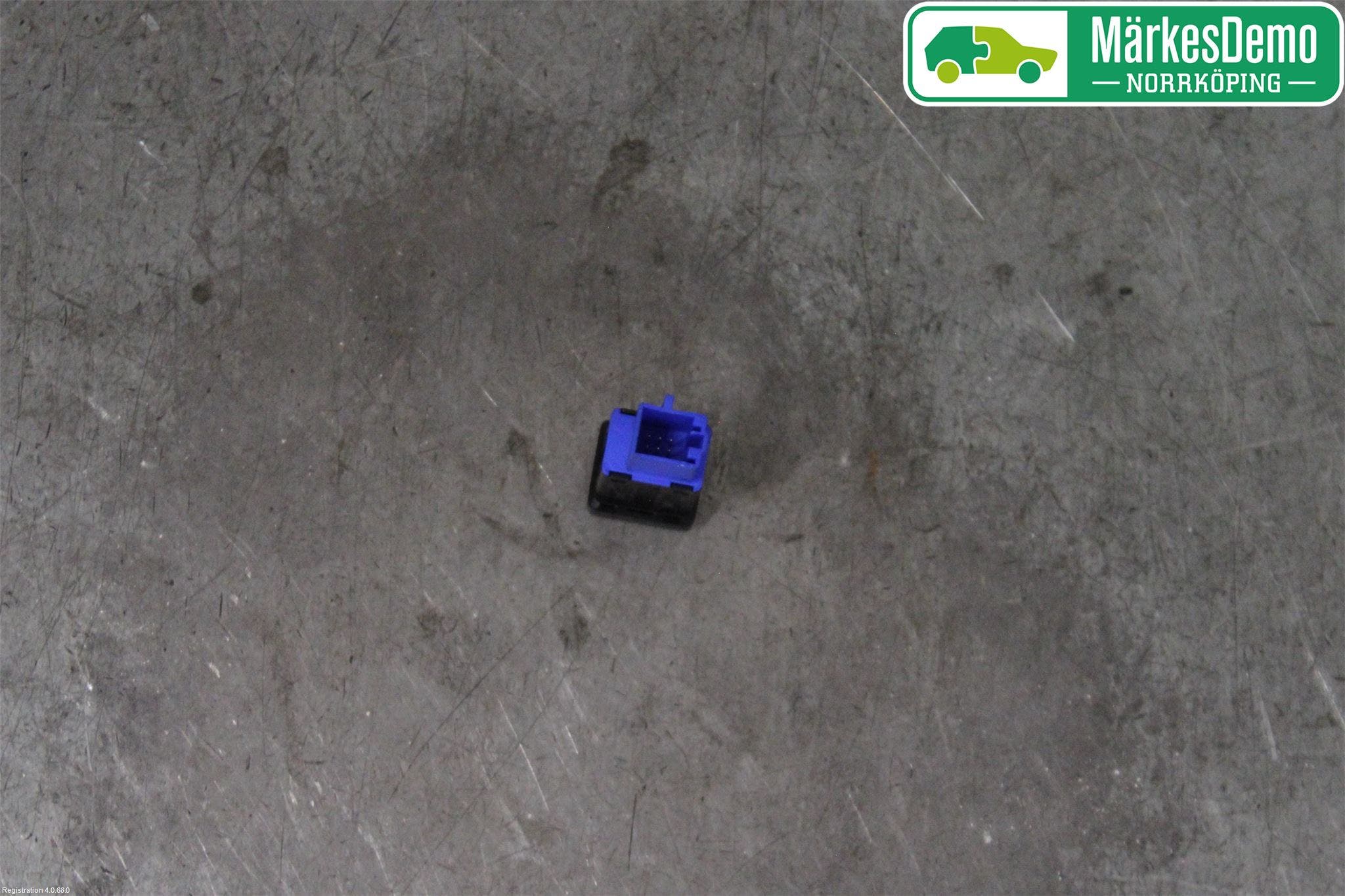 Volkswagen VW GOLF / E-GOLF VII 13-20 Strömställare Varnings