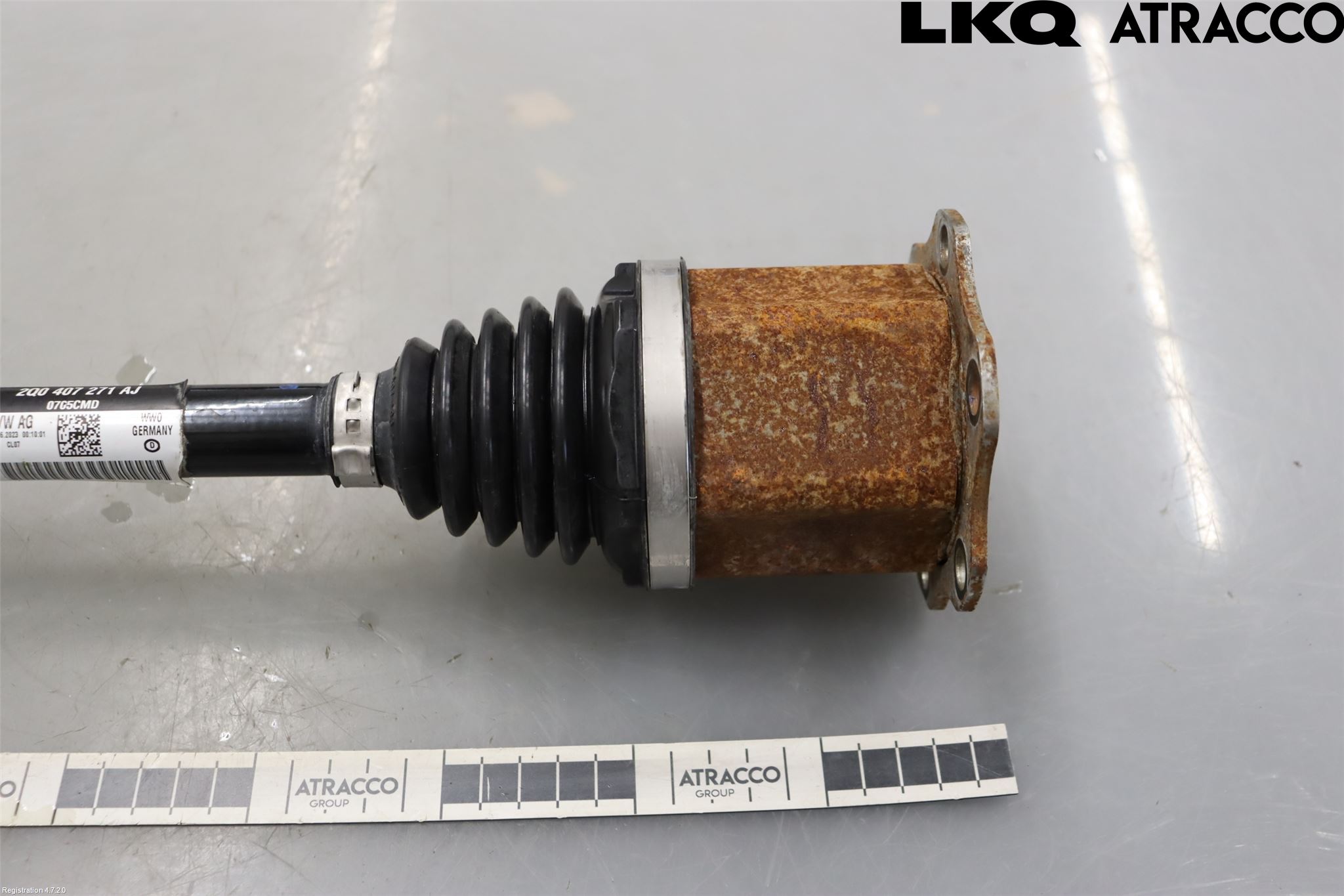 Skoda SCALA 19- Drivaxel Fram Vänster