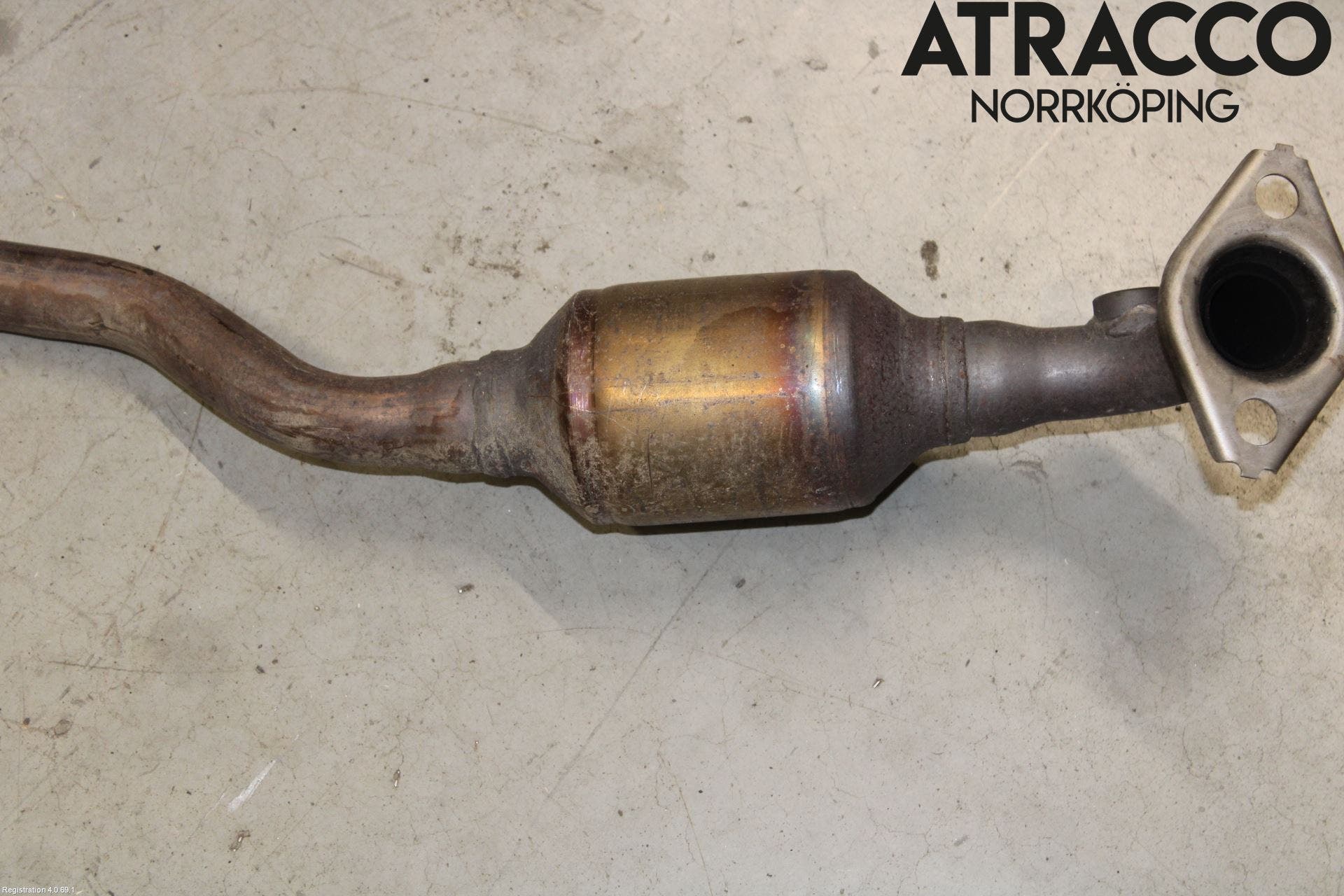 Toyota AYGO 15-21 Avgas Halvsats