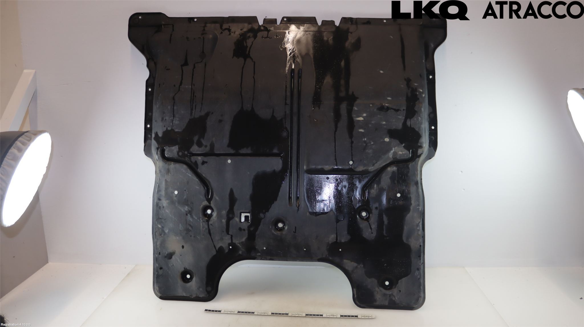 Skoda SCALA 19- Hasplåt Plåt-Plast