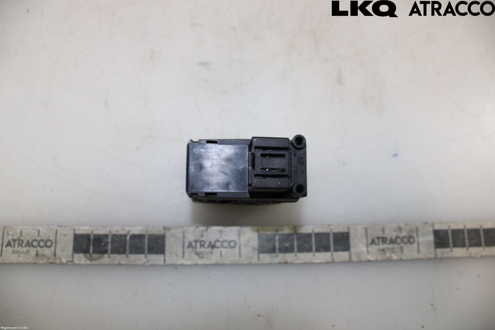 Audi A4 12-15 Strömställare Parkeringsbroms