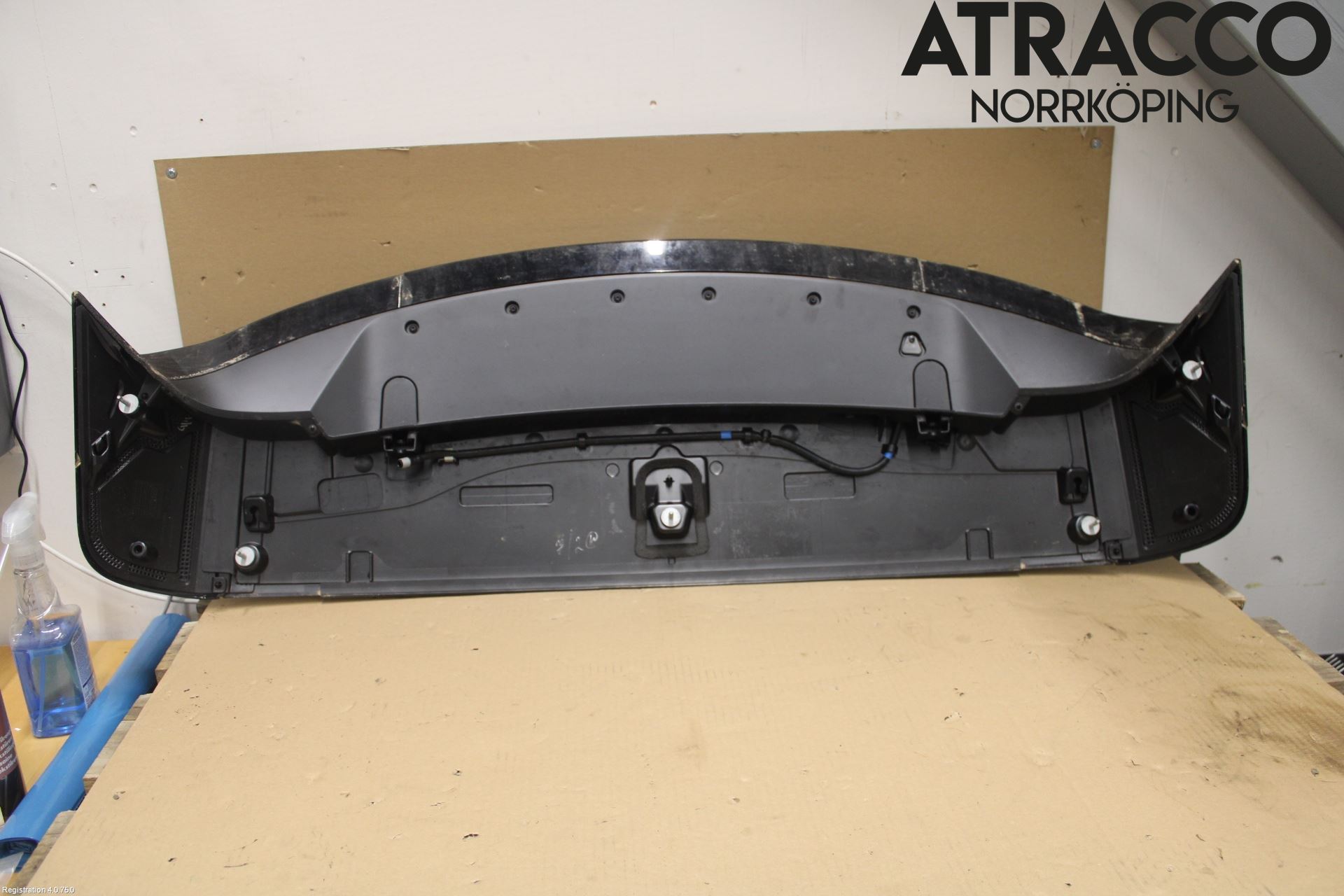 Jaguar E-PACE 17- Spoiler Baklucka